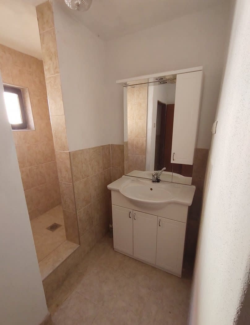 Predám slnečný dom v lokalite Nevidzany