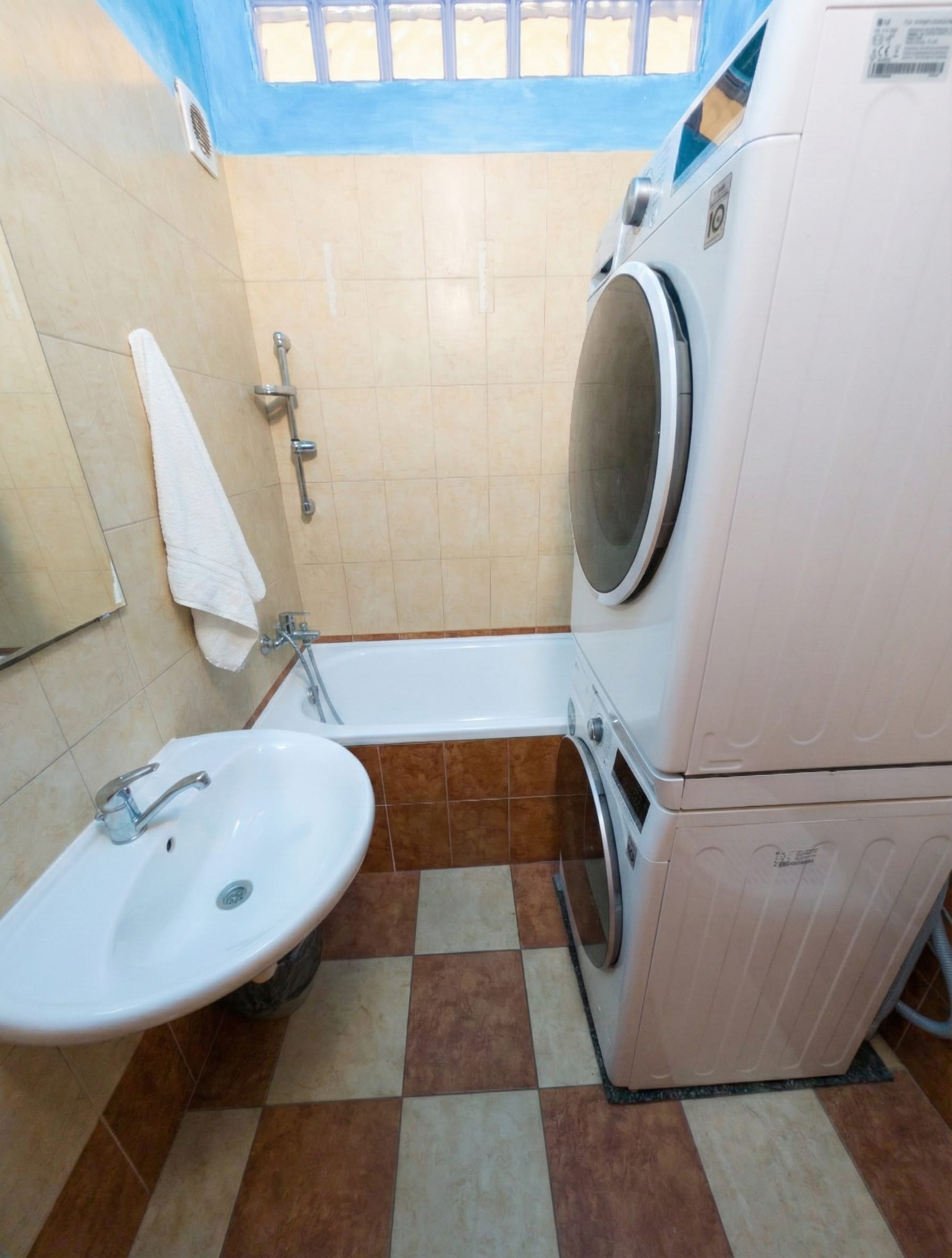 Predám slnečný byt v lokalite Modra