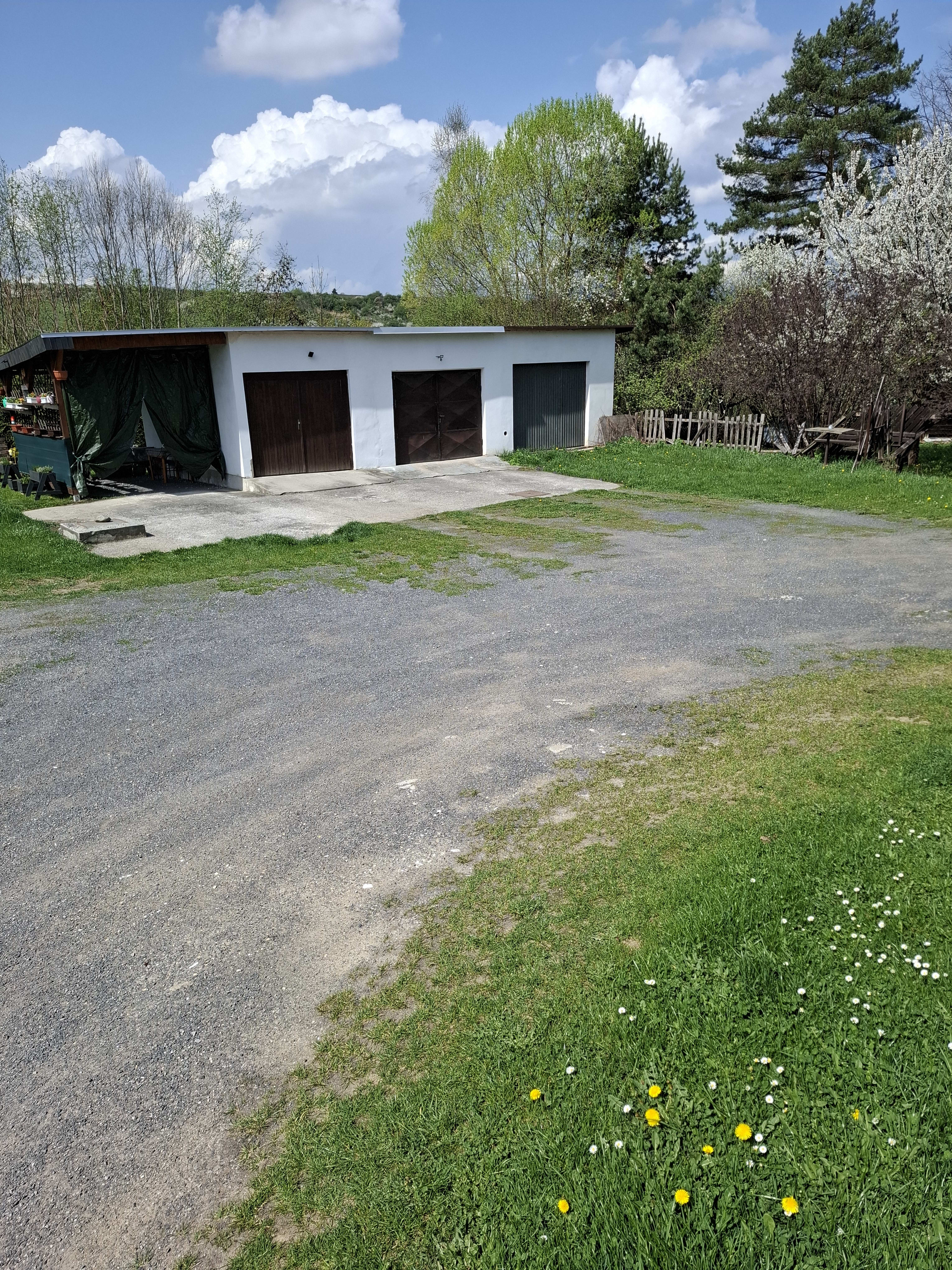 Predám 3-IZBOVÝ BYT s garážou byt v lokalite Partizánska Ľupča