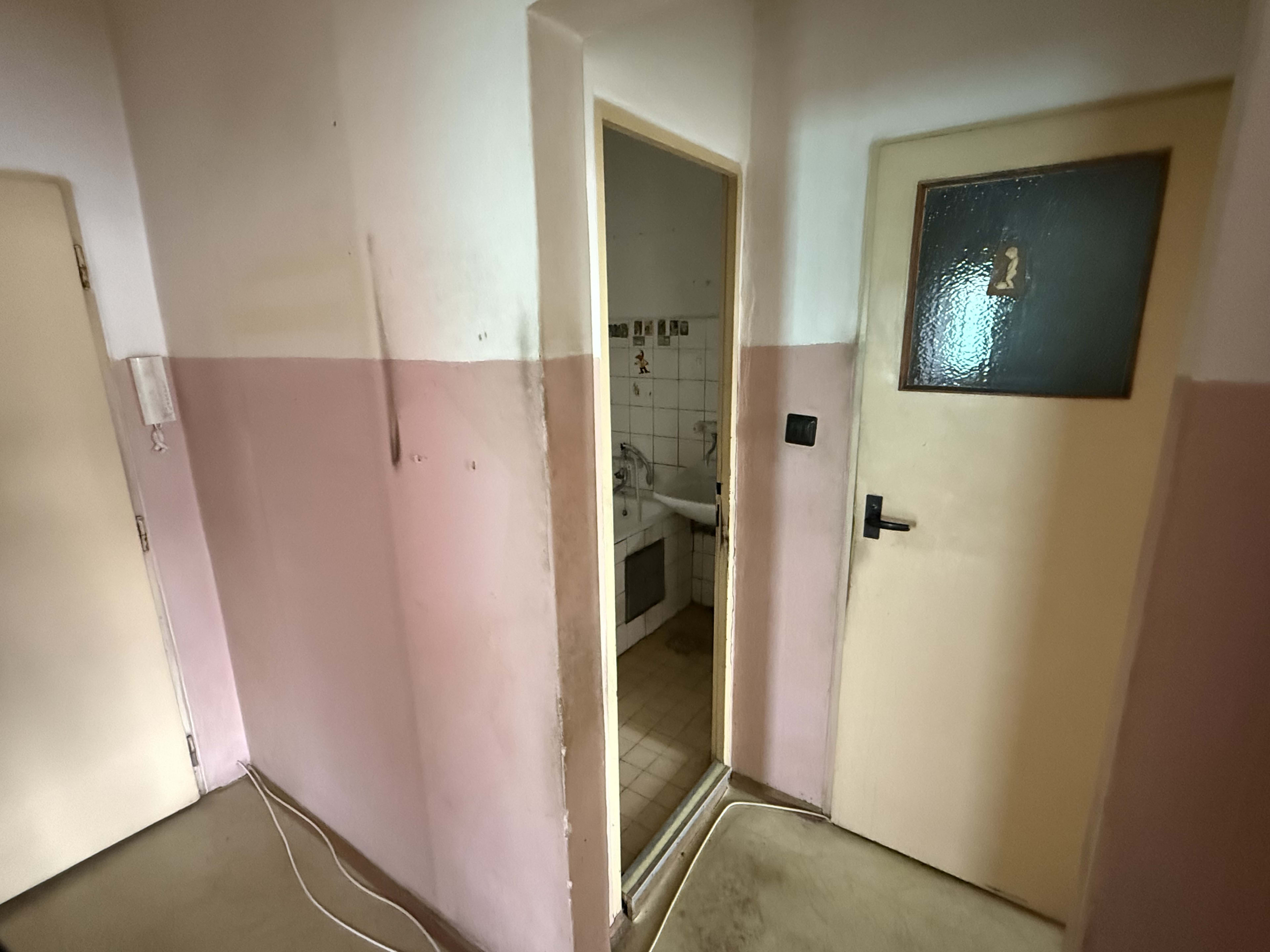 Predám slnečný byt v lokalite Ružinov