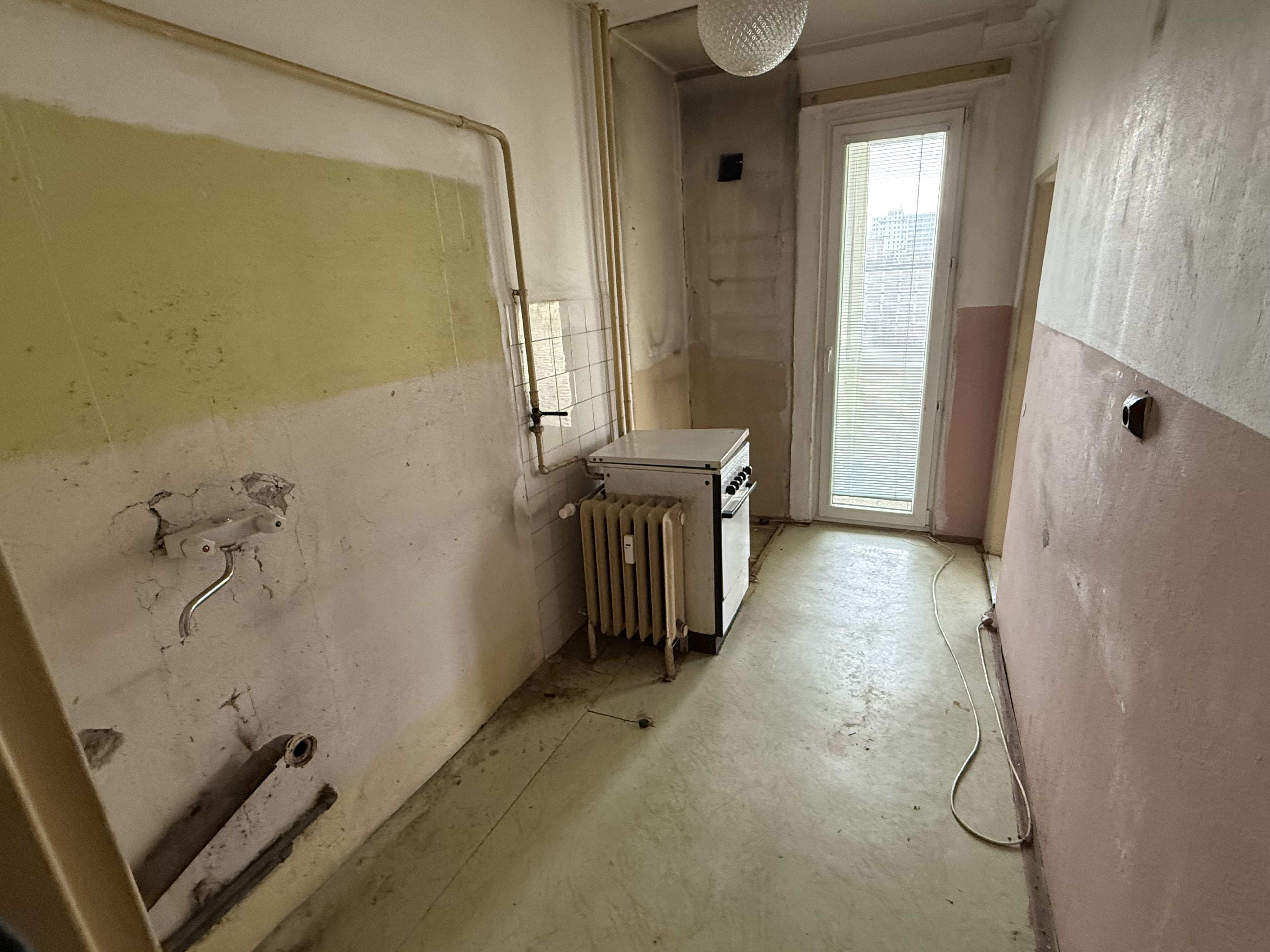 Predám slnečný byt v lokalite Ružinov