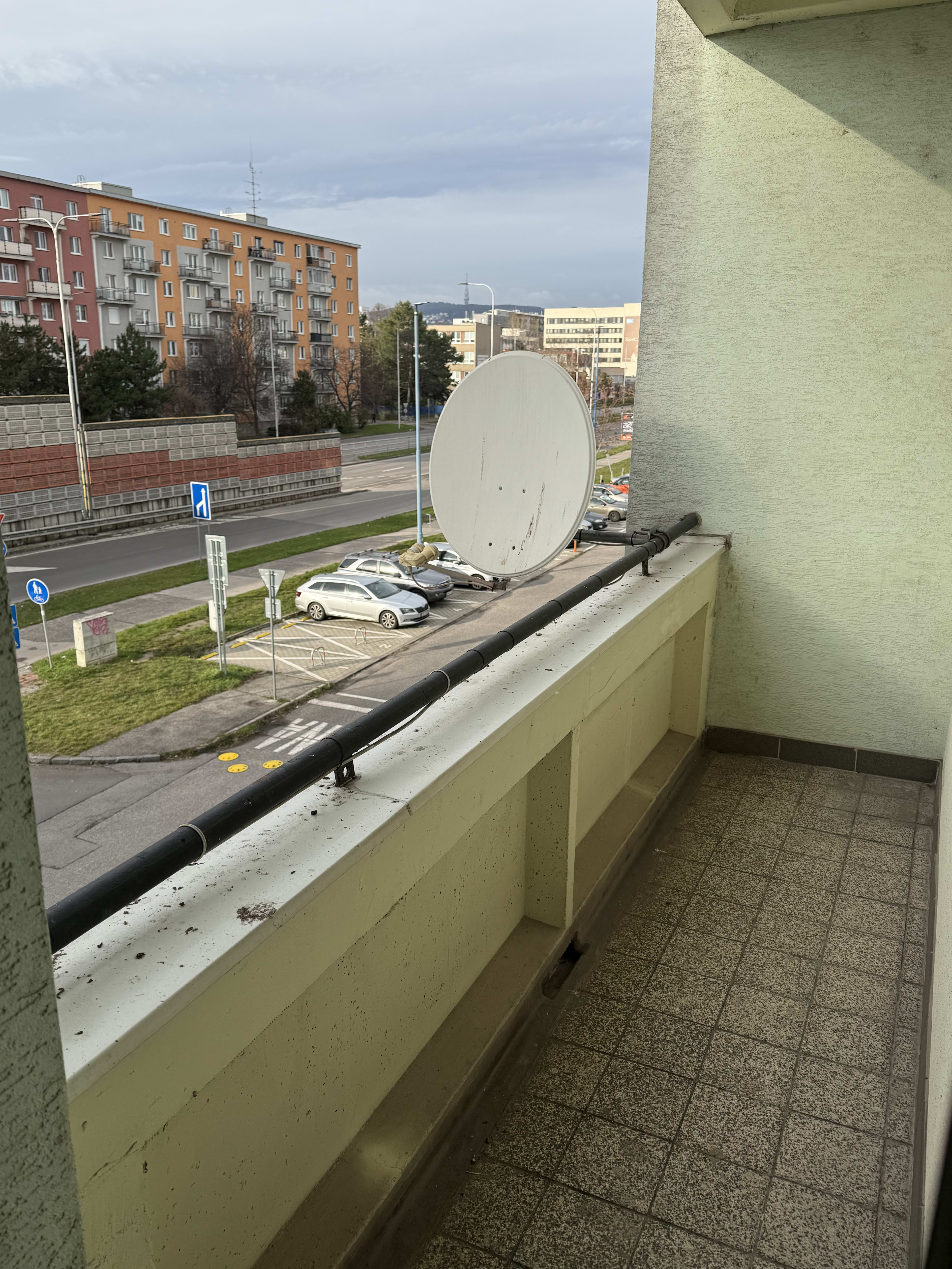 Predám slnečný byt v lokalite Ružinov