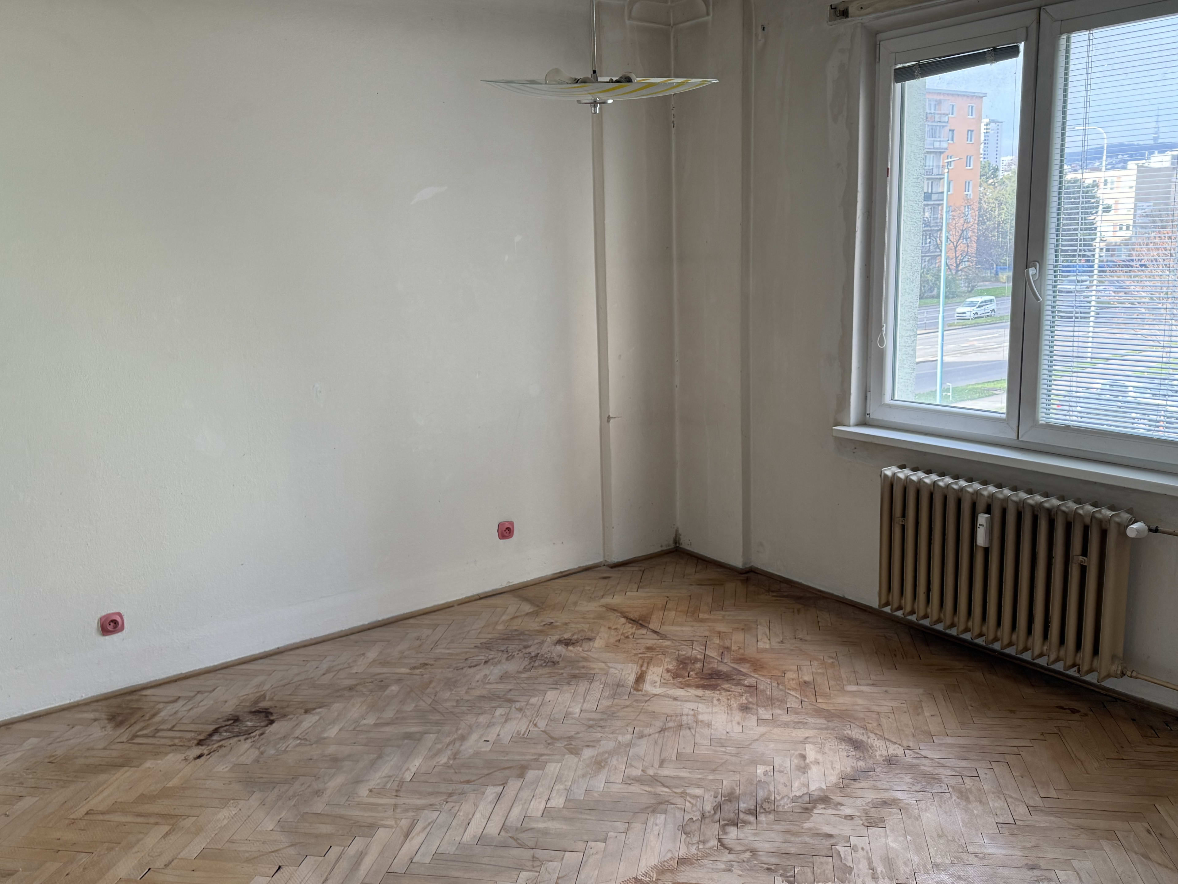 Predám slnečný byt v lokalite Ružinov