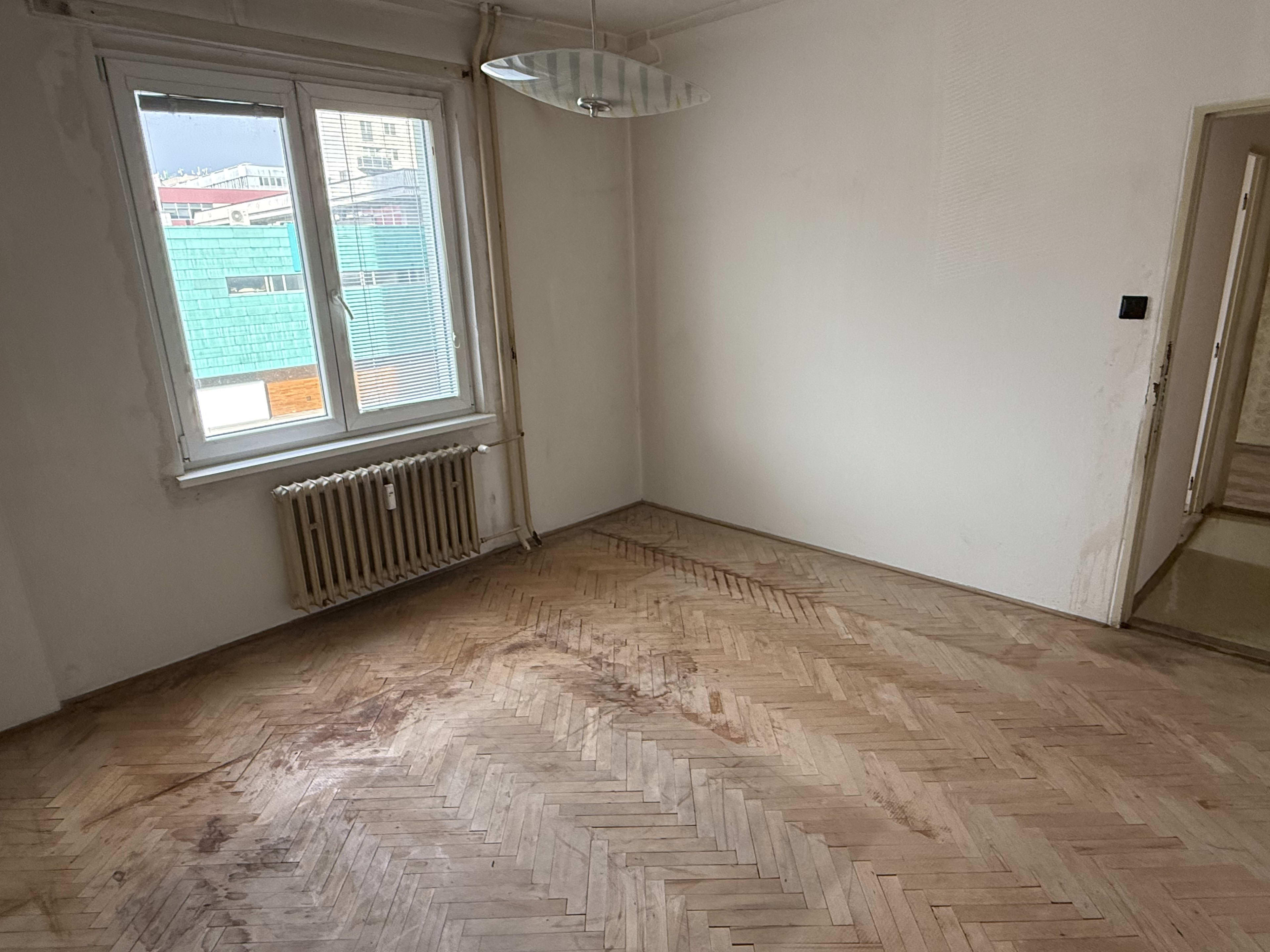 Predám slnečný byt v lokalite Ružinov