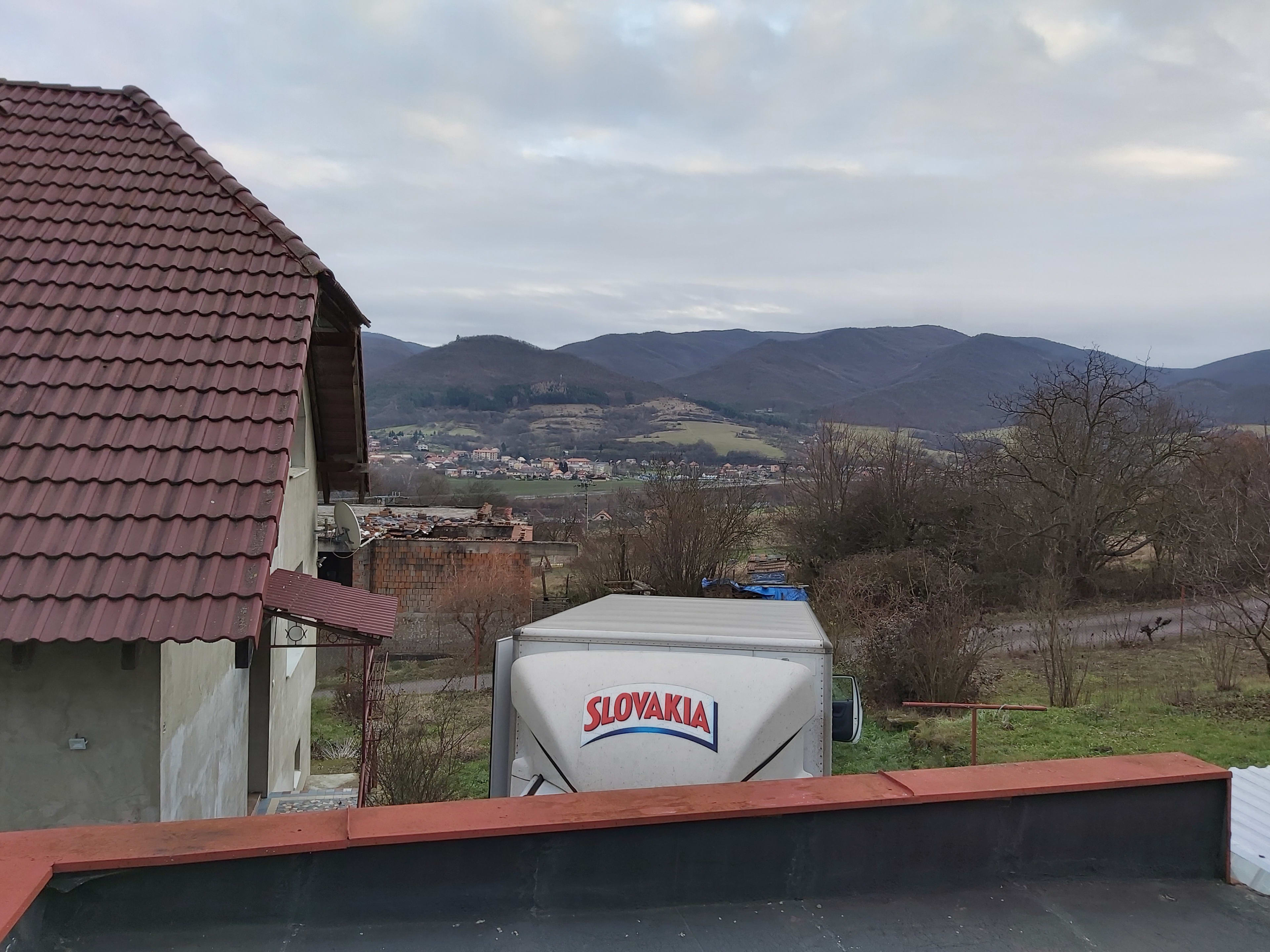 Predám Veľký SLNEČNÝ dom v lokalite Orovnica