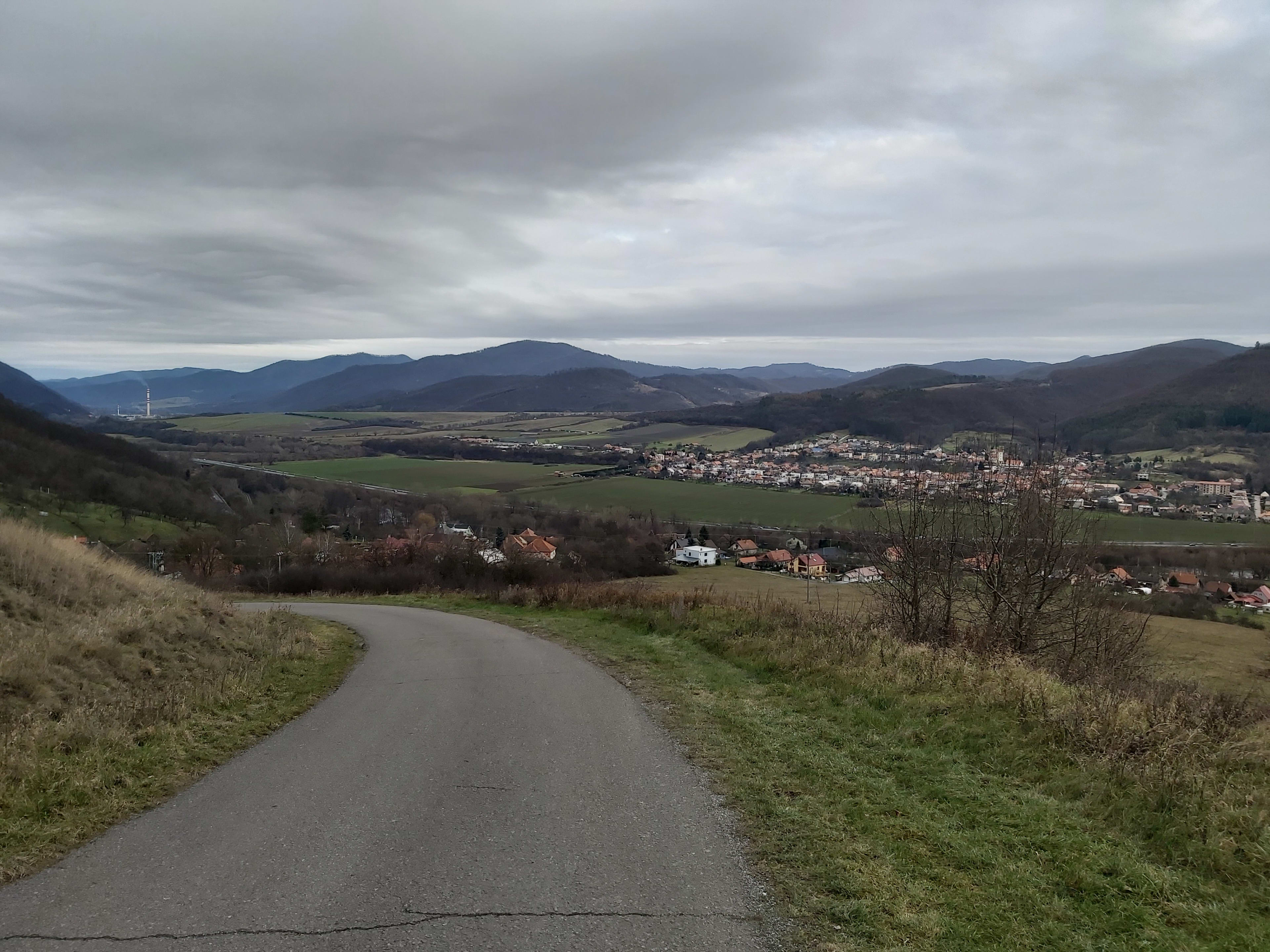 Predám Veľký SLNEČNÝ dom v lokalite Orovnica