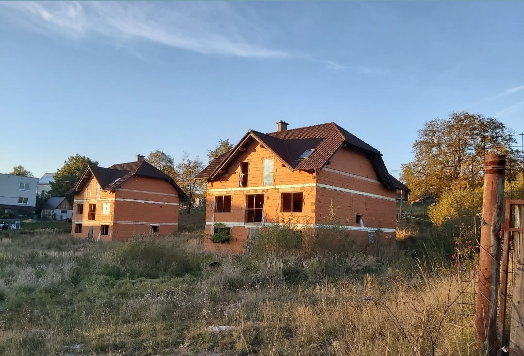 Predám Veľký Slnečný dom v lokalite Močiar