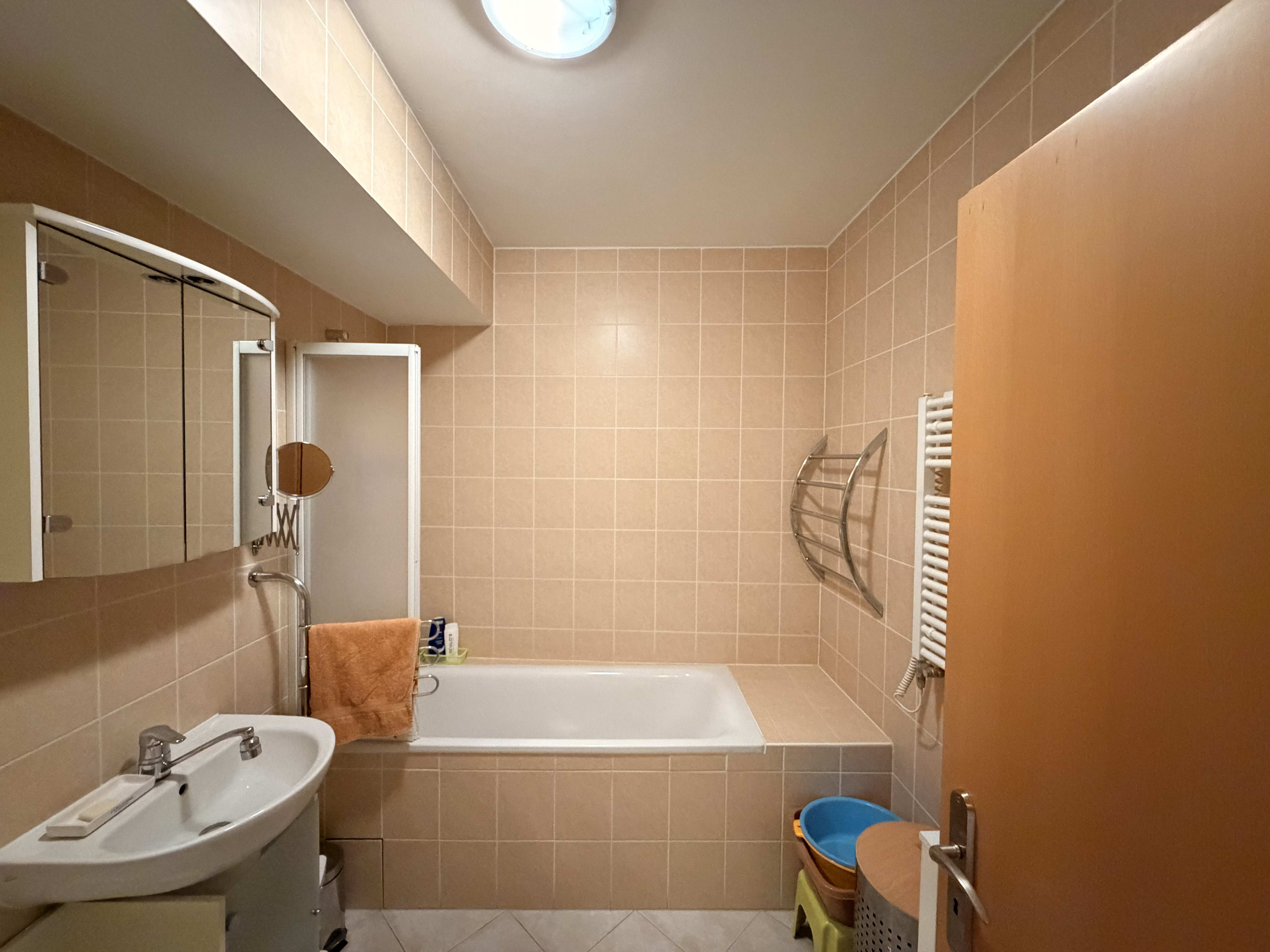 Predám slnečný byt v lokalite Karlova Ves