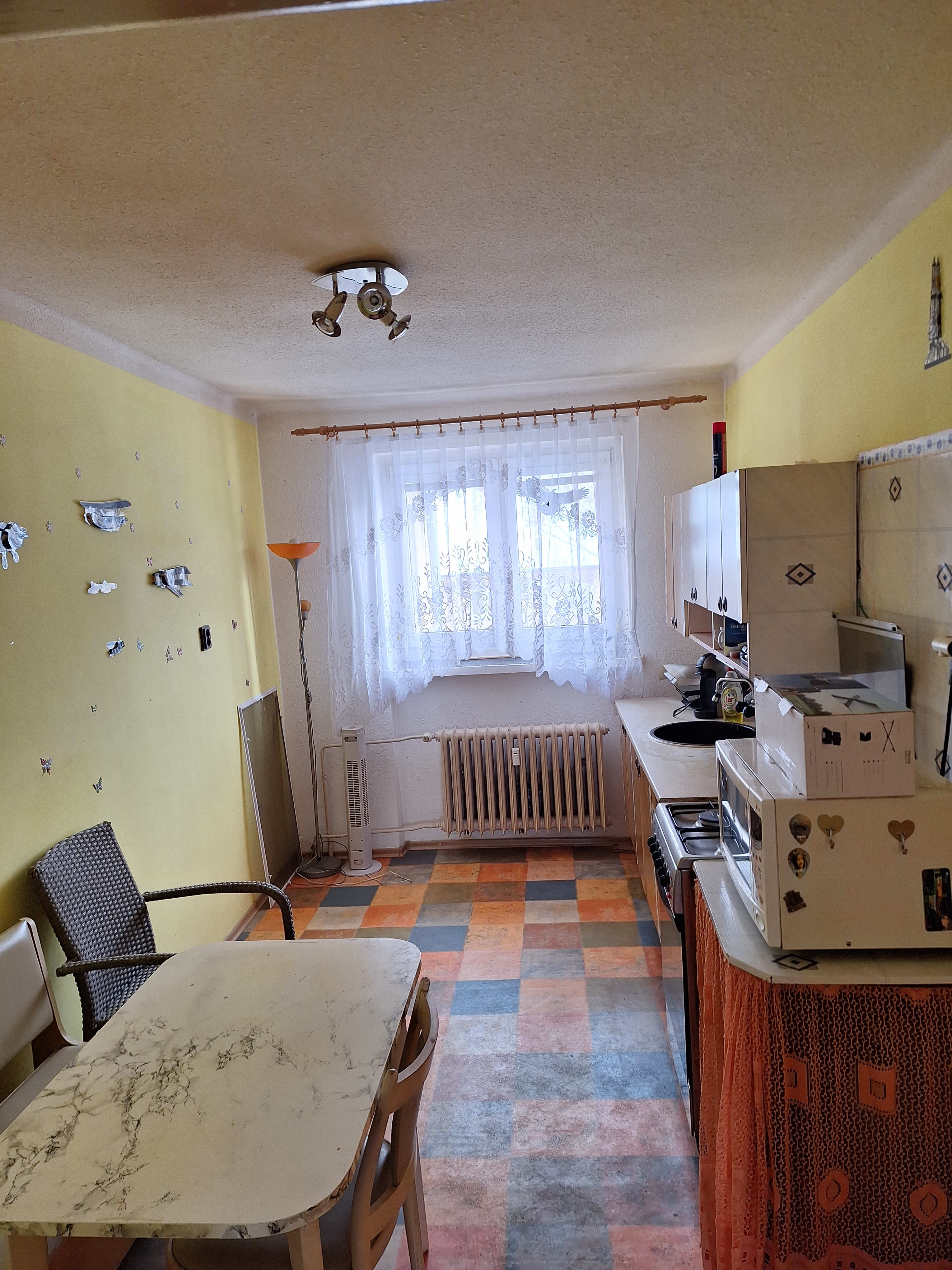 Predám slnečný byt v lokalite Handlová