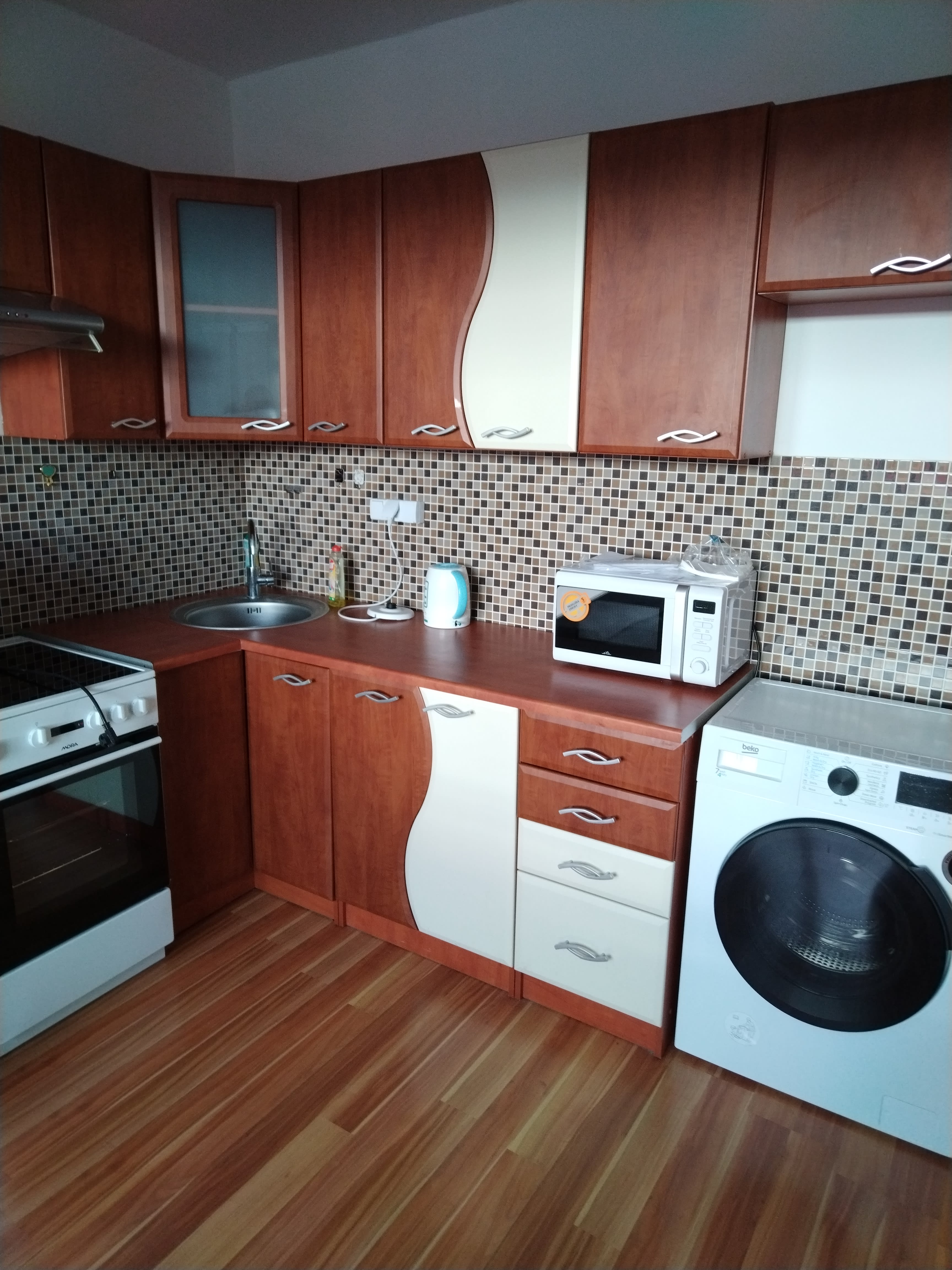 Prenajmem slnečný byt v lokalite Vráble