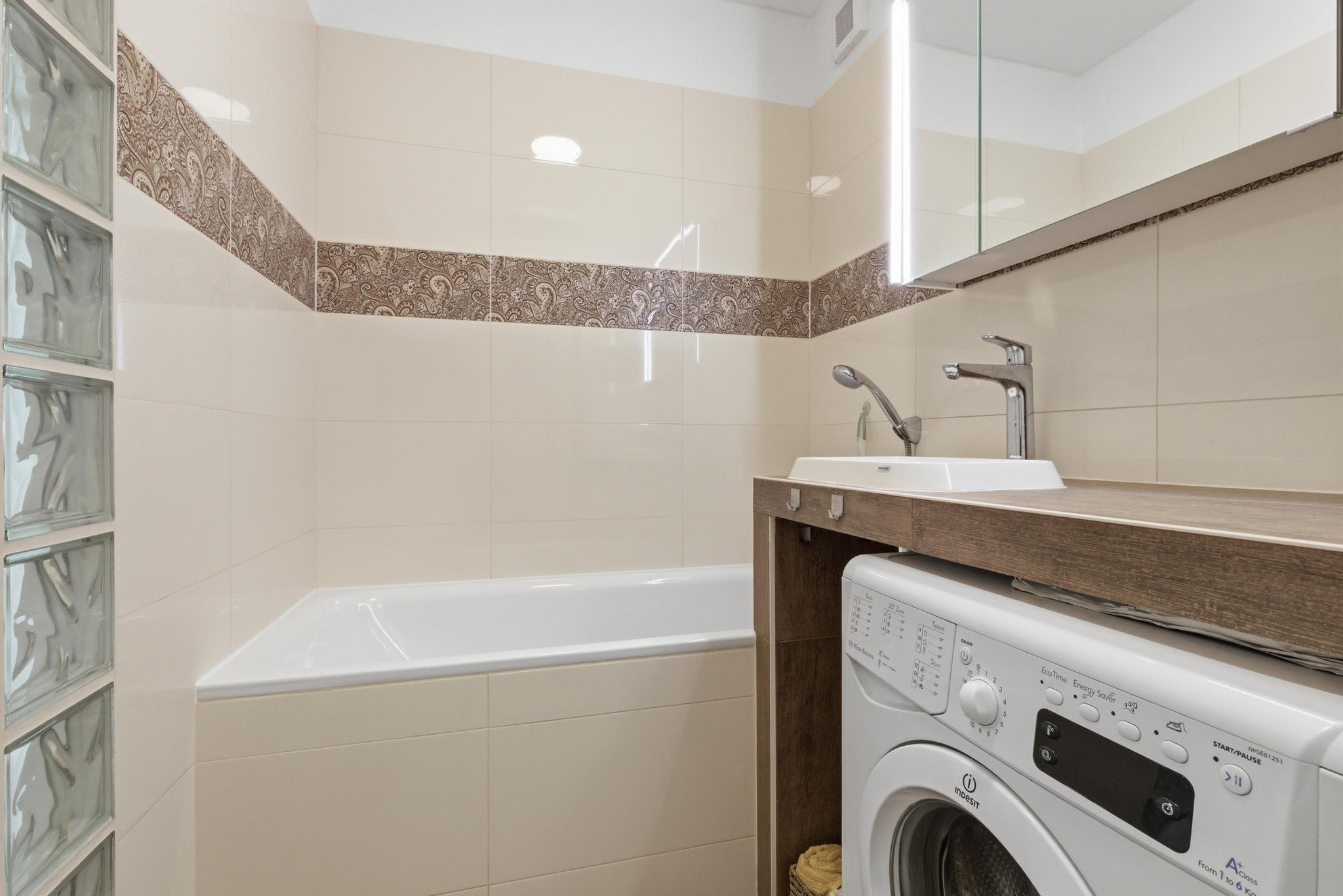 Predám slnečný byt v lokalite Bratislava