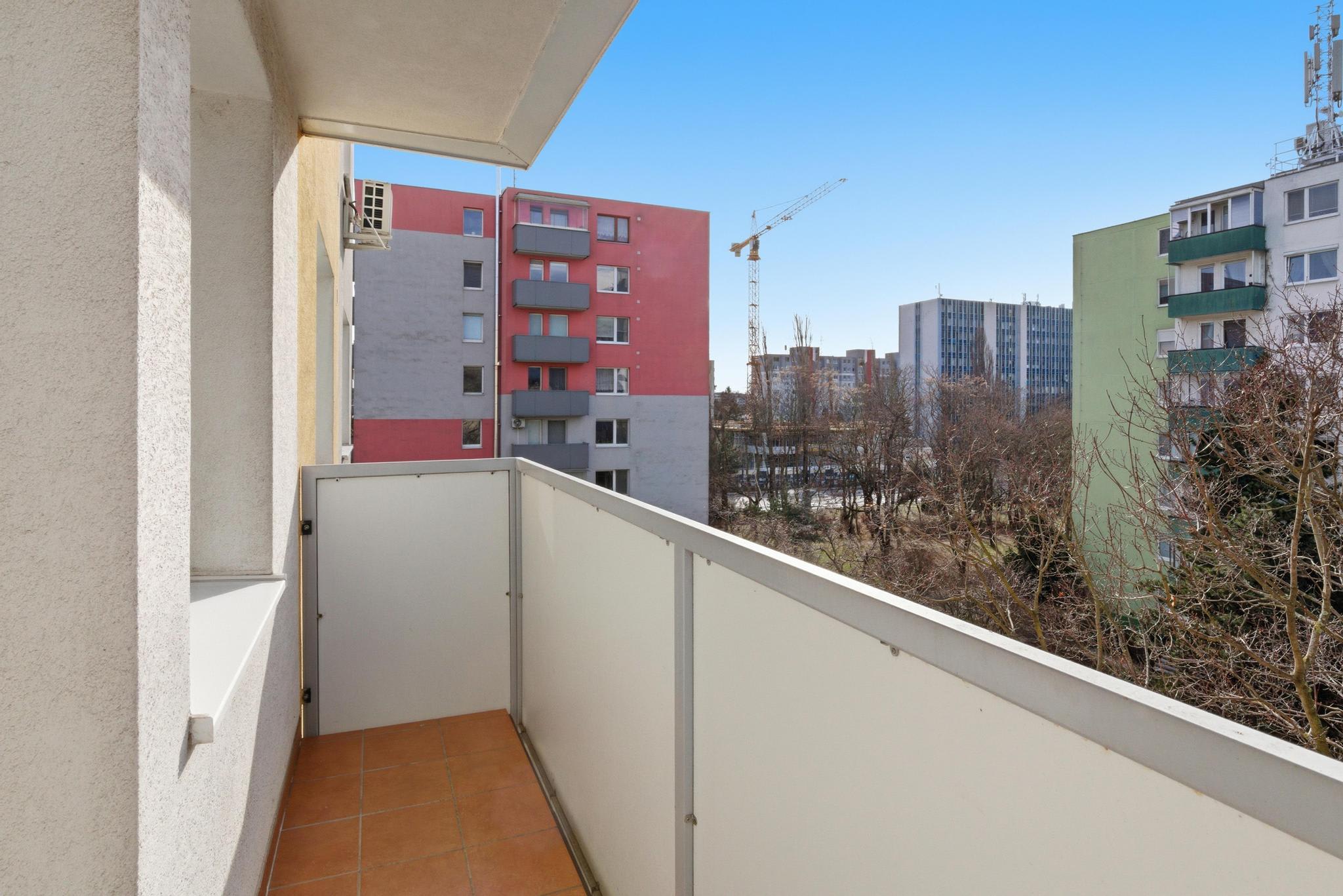 Predám slnečný byt v lokalite Bratislava