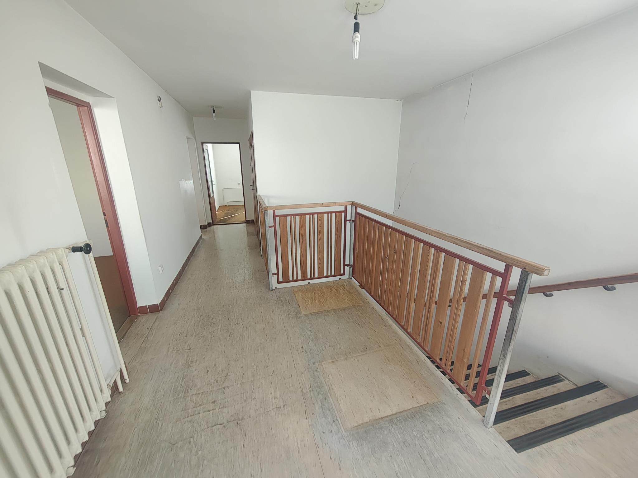 Predám vhodný na rekonštrukciu dom v lokalite Senec