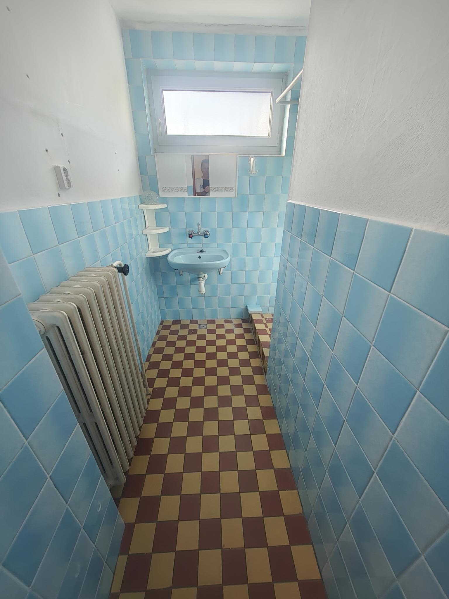 Predám vhodný na rekonštrukciu dom v lokalite Senec