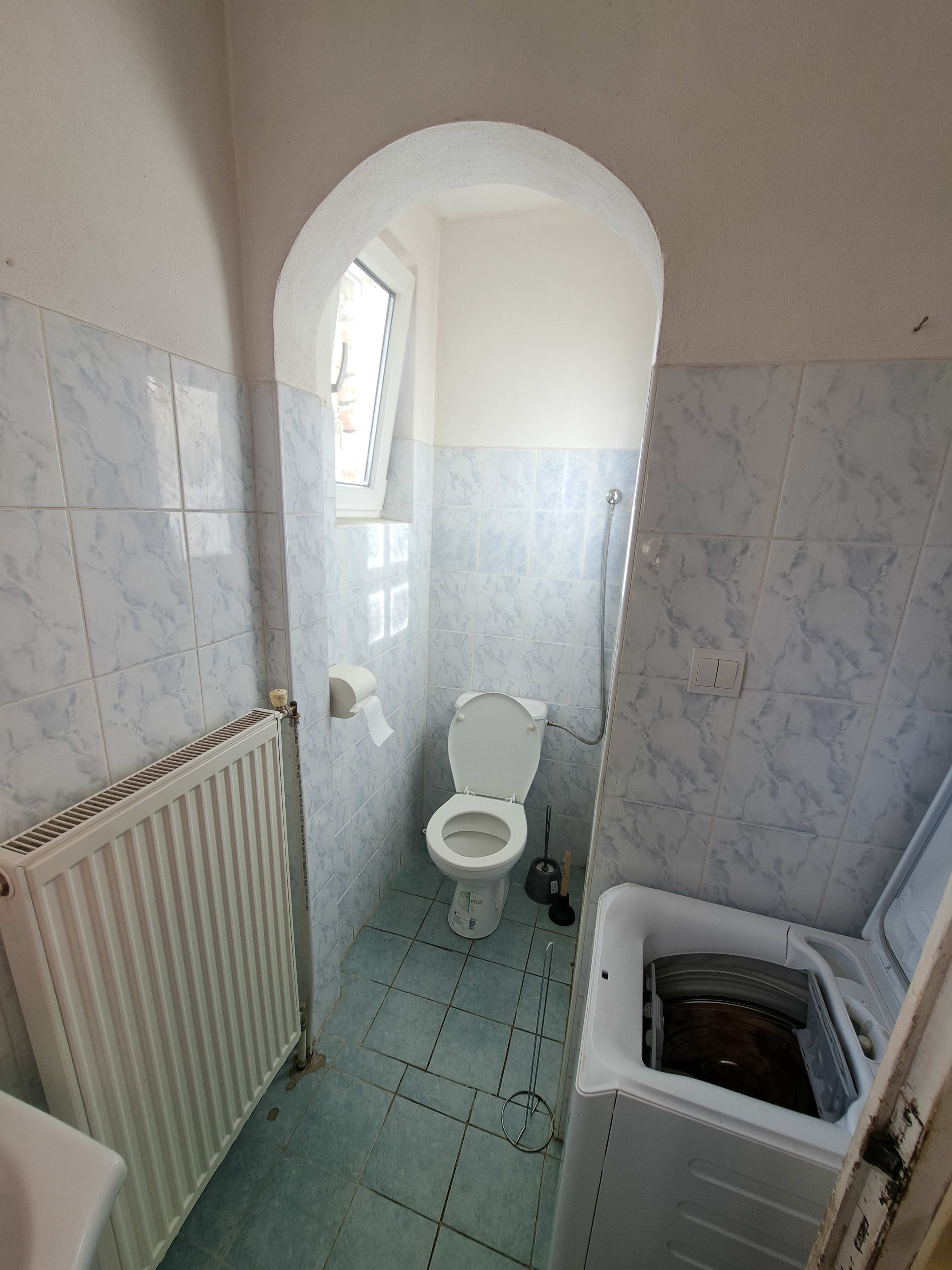 Predám pôvodný  dom v lokalite Košeca