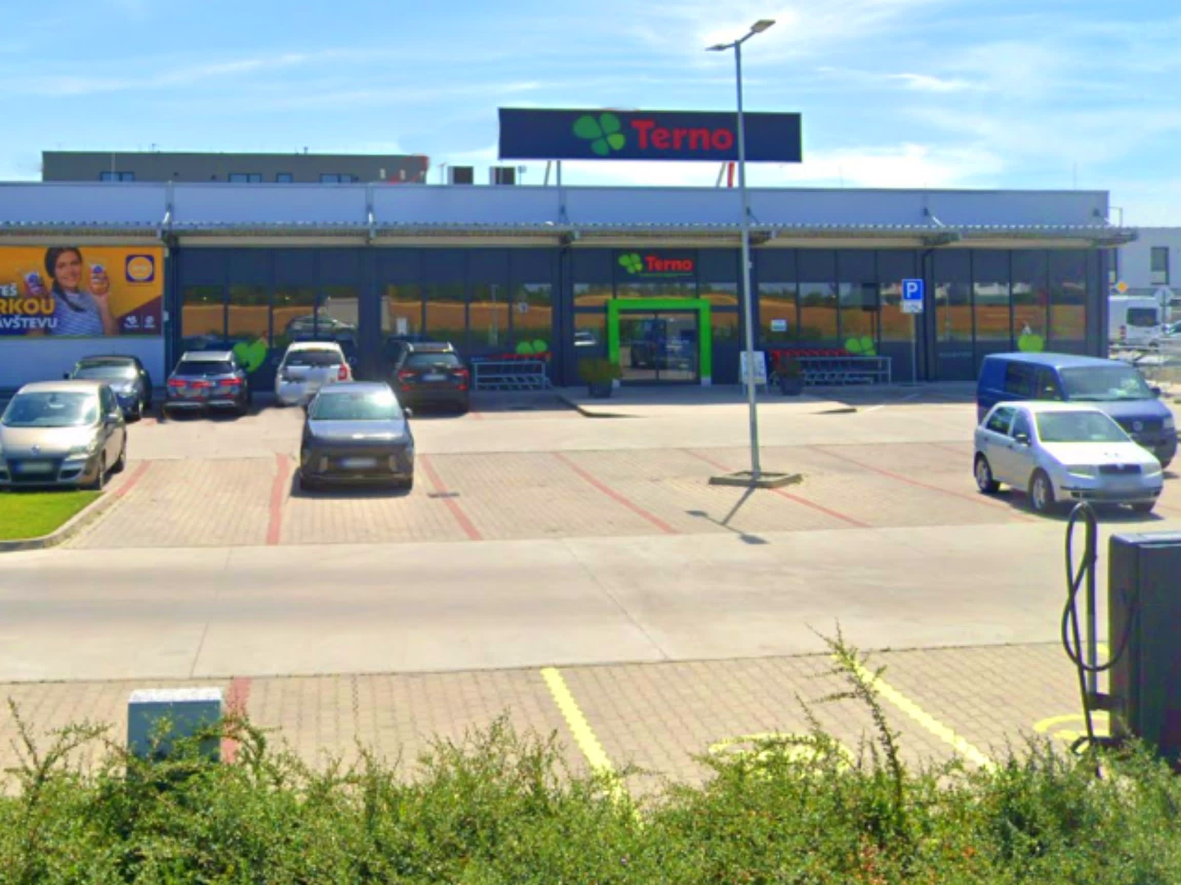 Predám záhradu 50 m2 a  byt v lokalite Hviezdoslavov