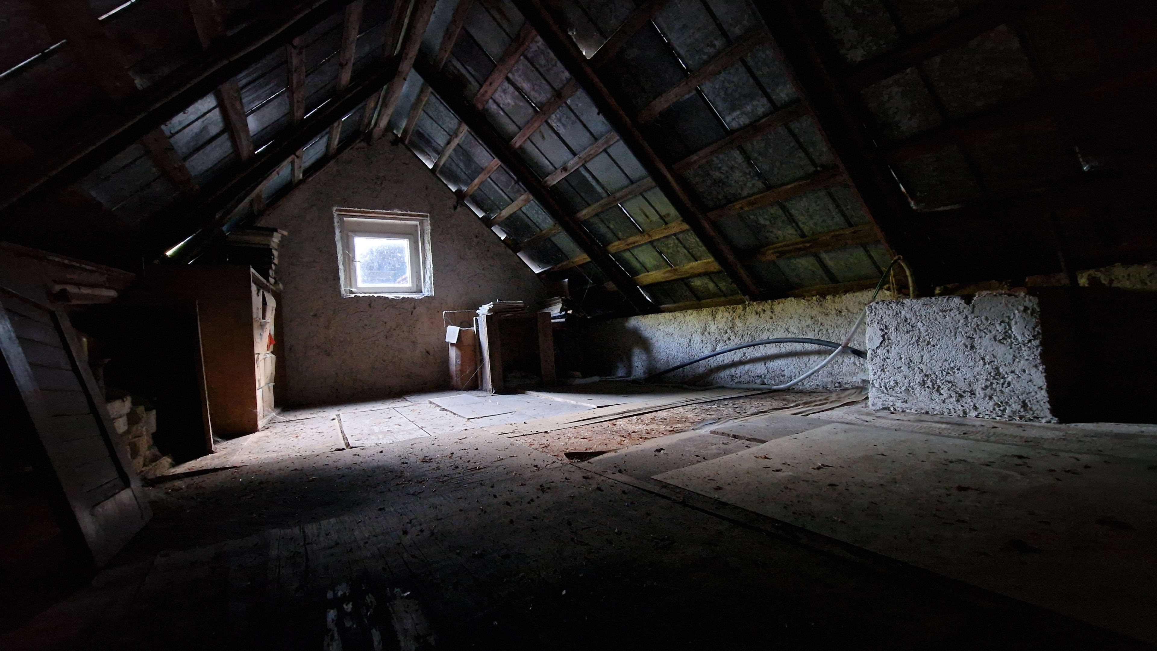 Predám slnečný pozemok v lokalite Tajov