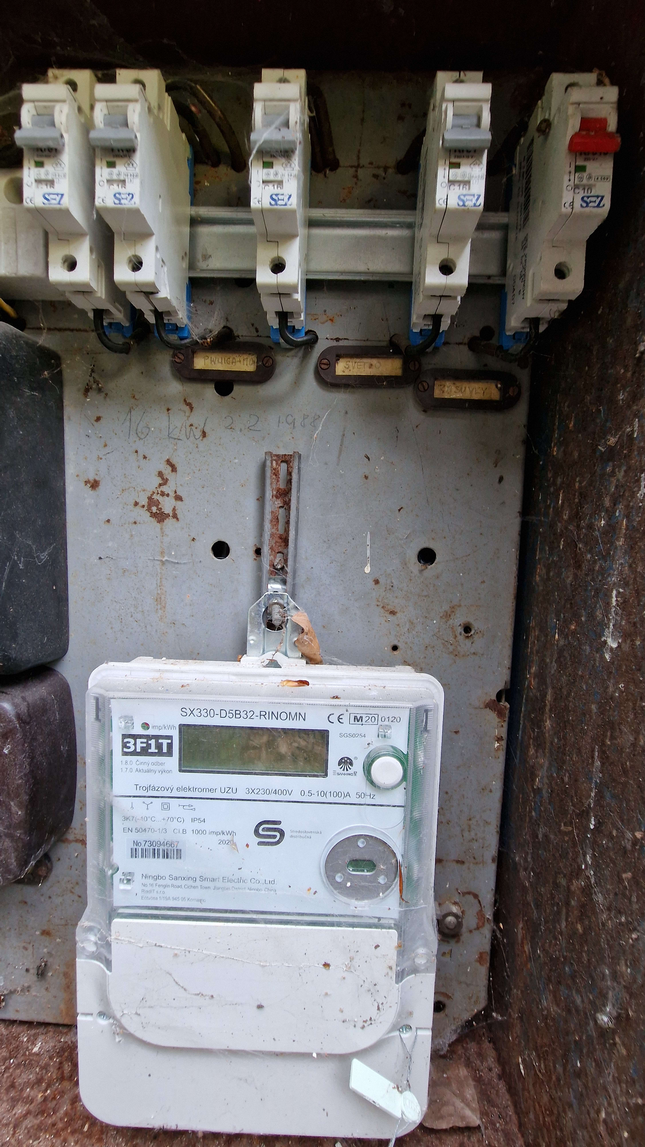 Predám slnečný pozemok v lokalite Tajov