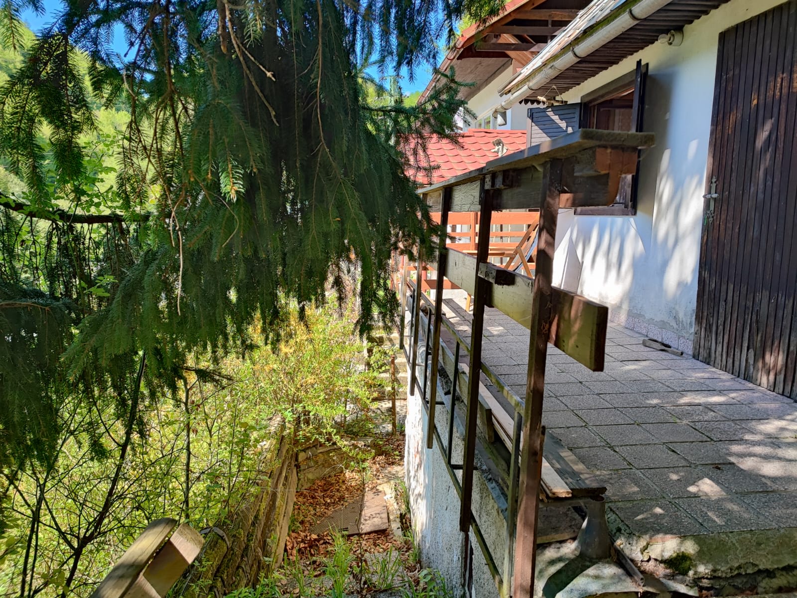 Predám slnečný pozemok v lokalite Tajov