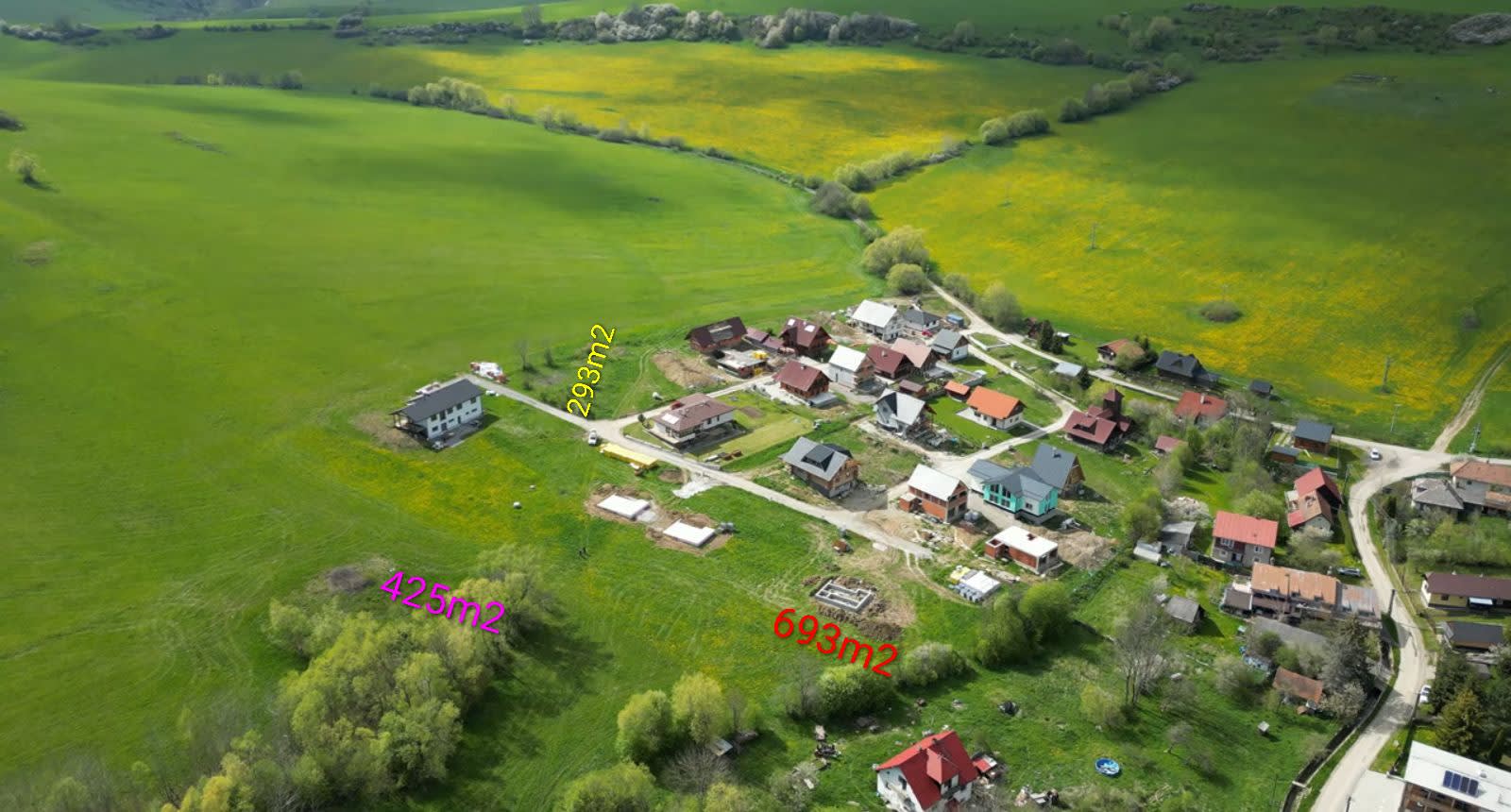 Predám slnečný pozemok v lokalite Ižipovce