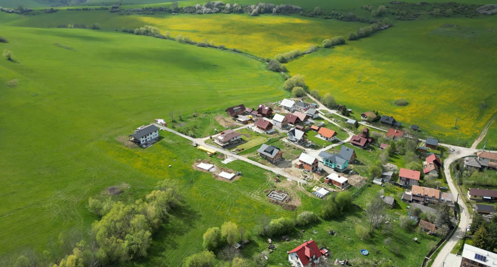 Predám slnečný pozemok v lokalite Ižipovce