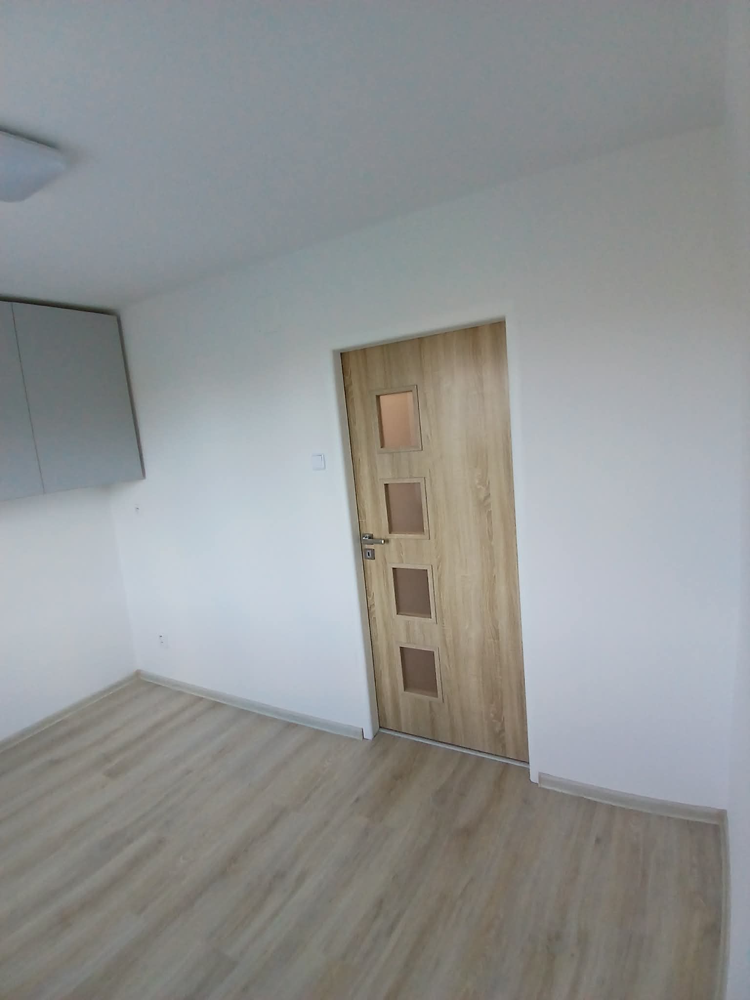 Predám slnečný byt v lokalite Dubnica nad Váhom
