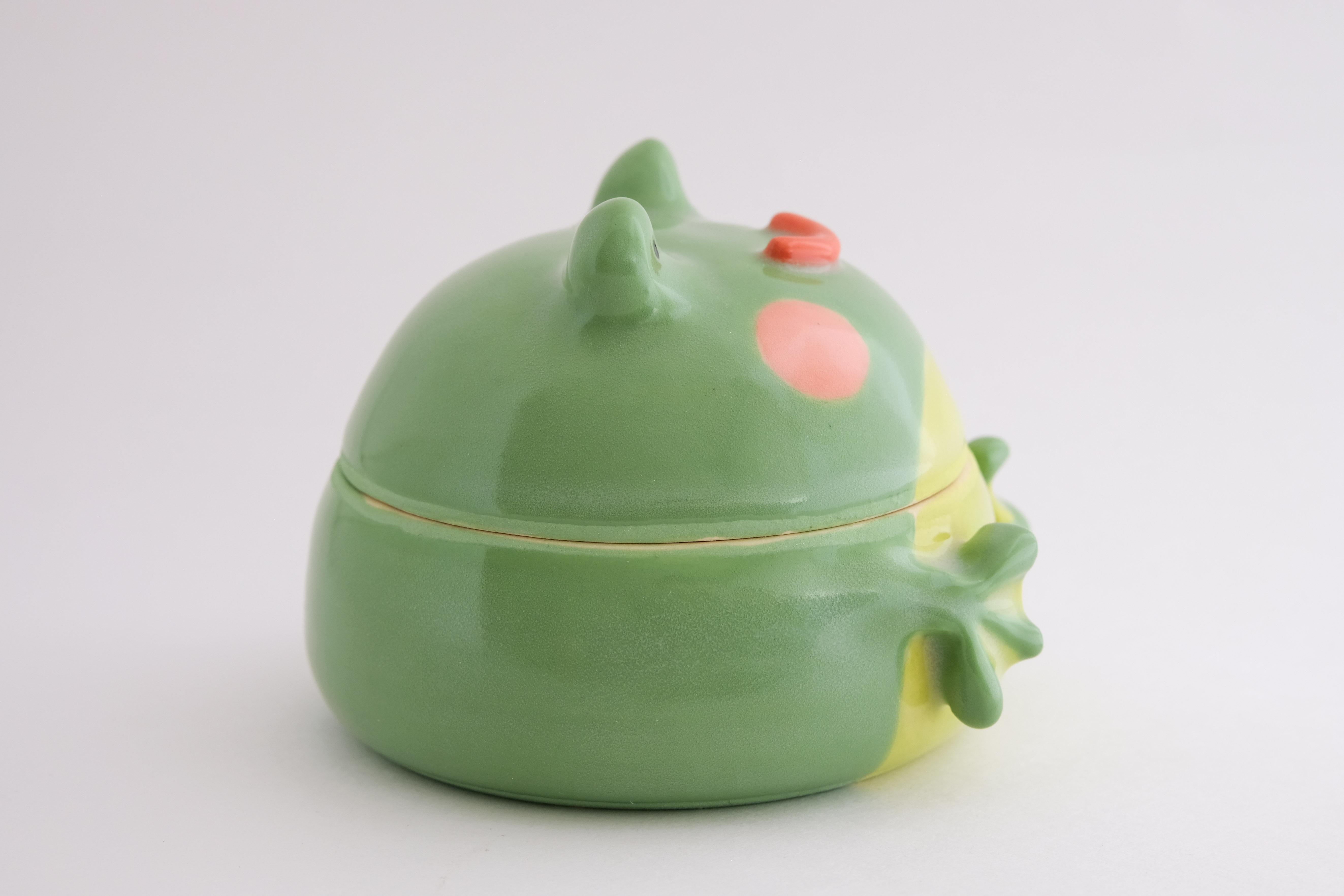Frog side