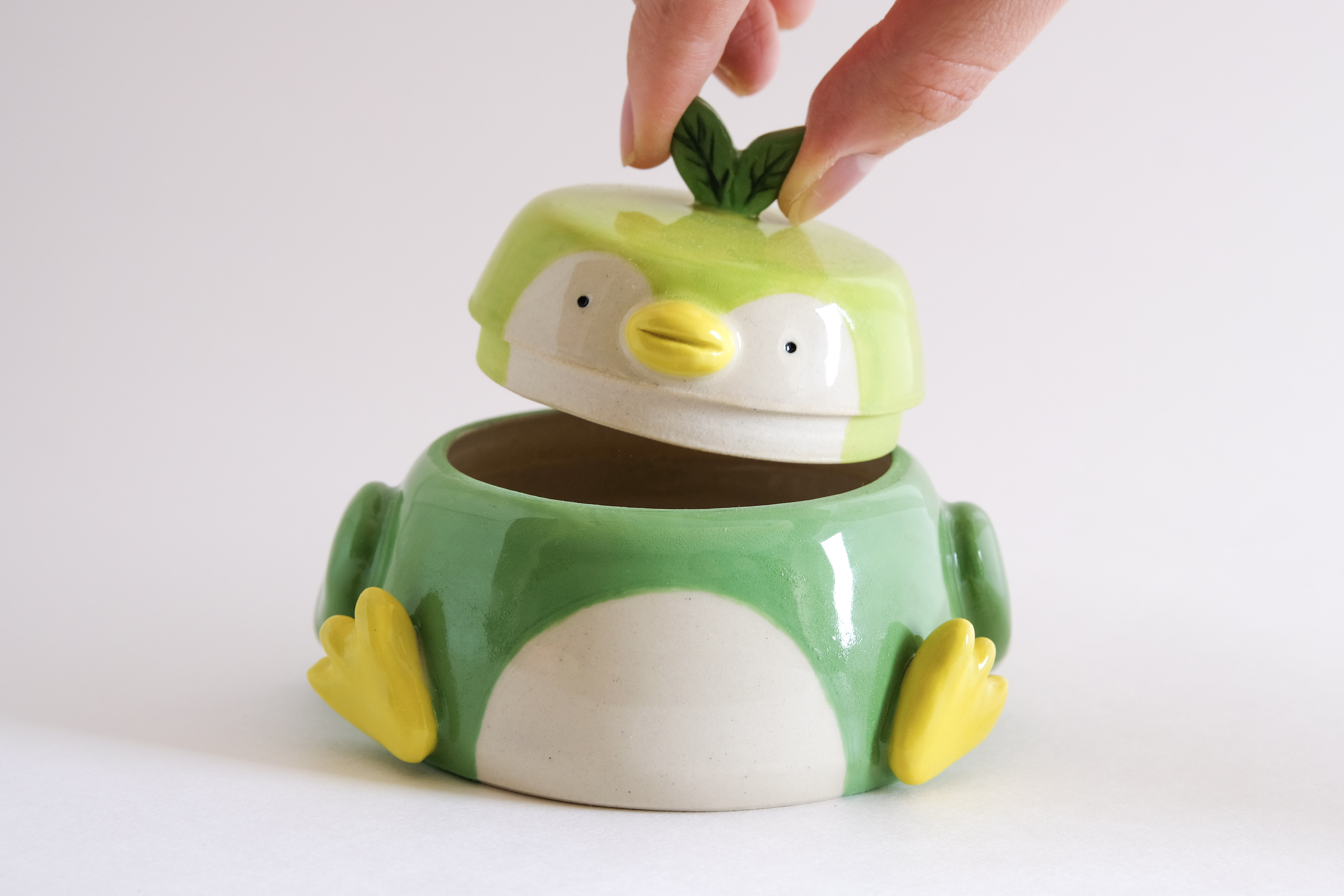 Green Penguin Lid