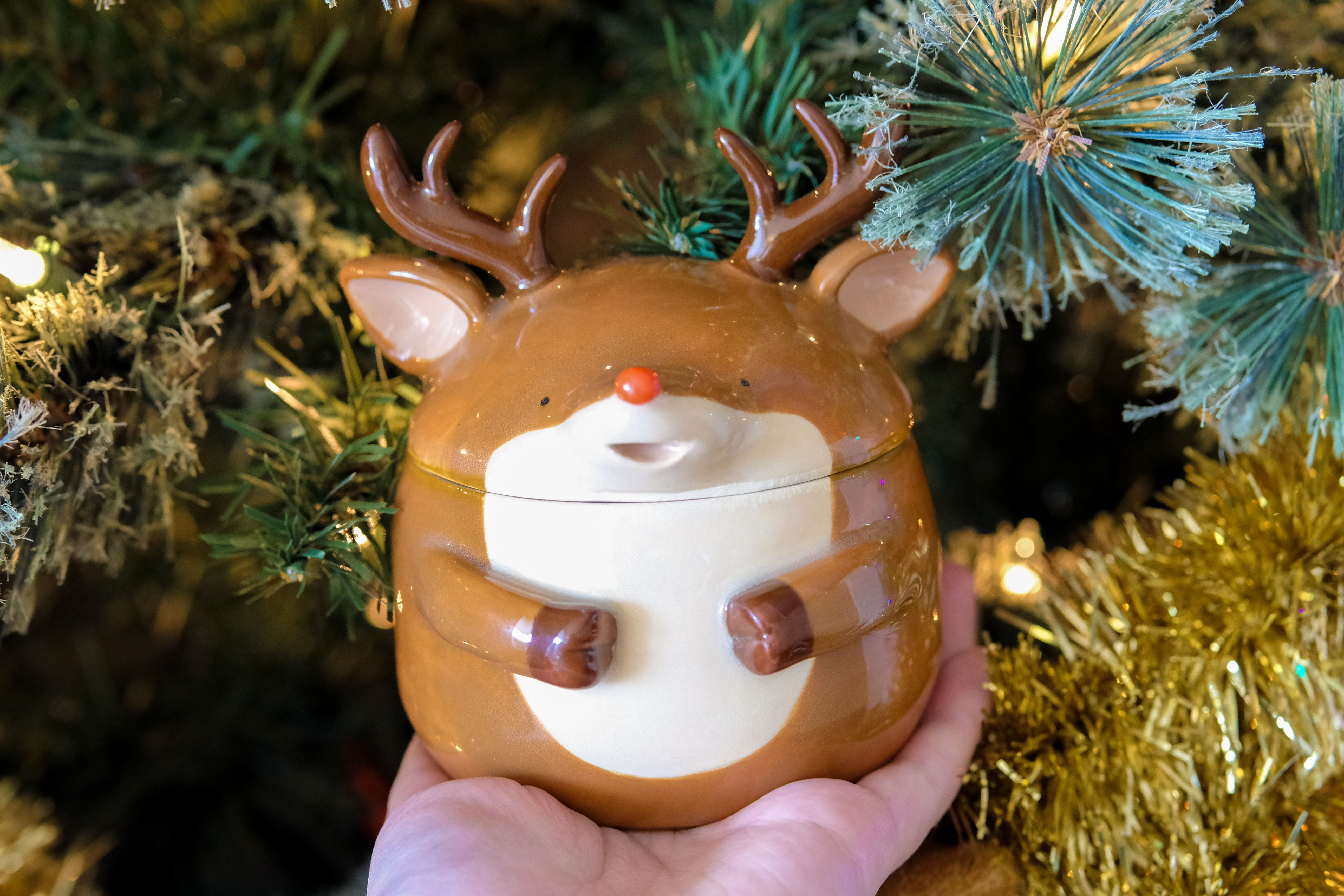 Reindeer with tree