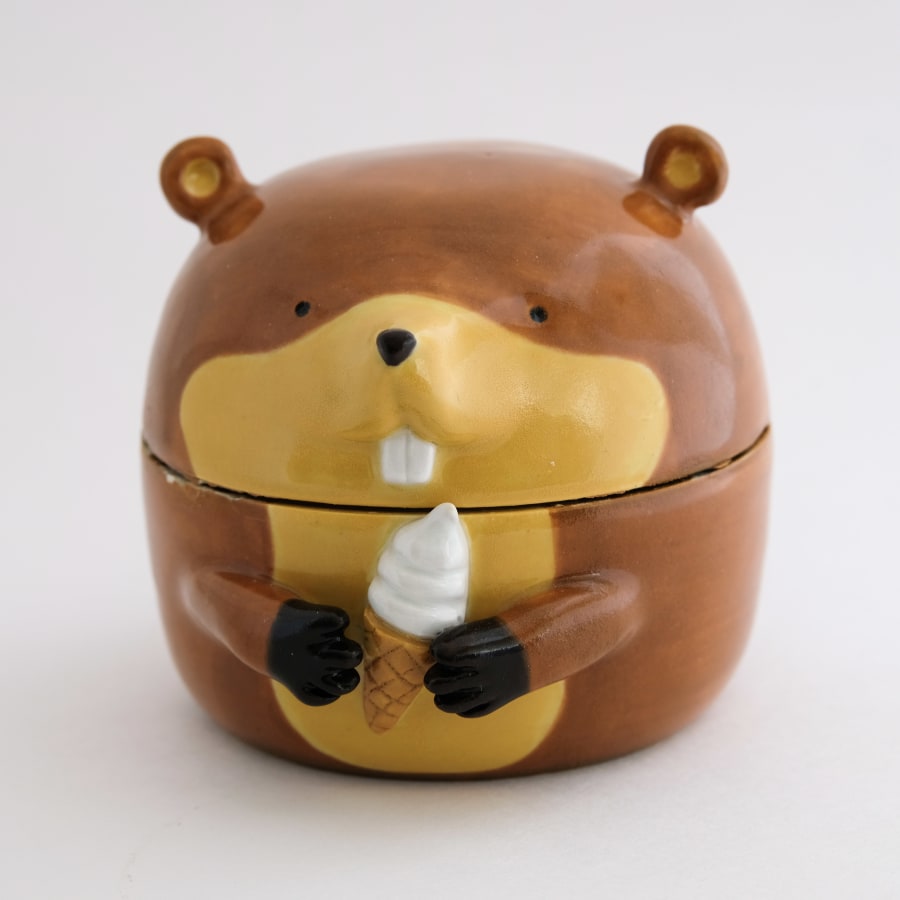 Beaver with Ice Cream