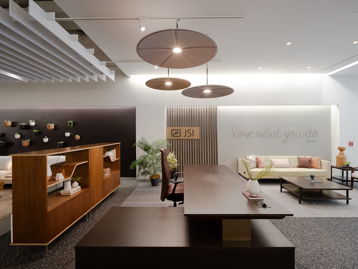 jsi_dcshowroom_00003