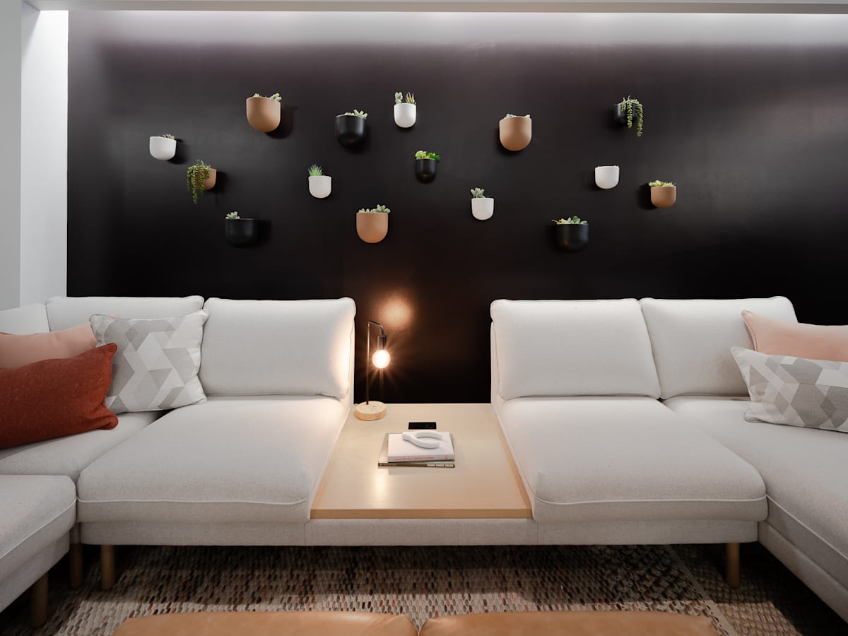 jsi_dcshowroom_00004a