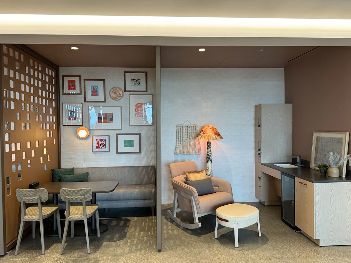 JSI_Chicago_Showroom_HuddleHideaway_07