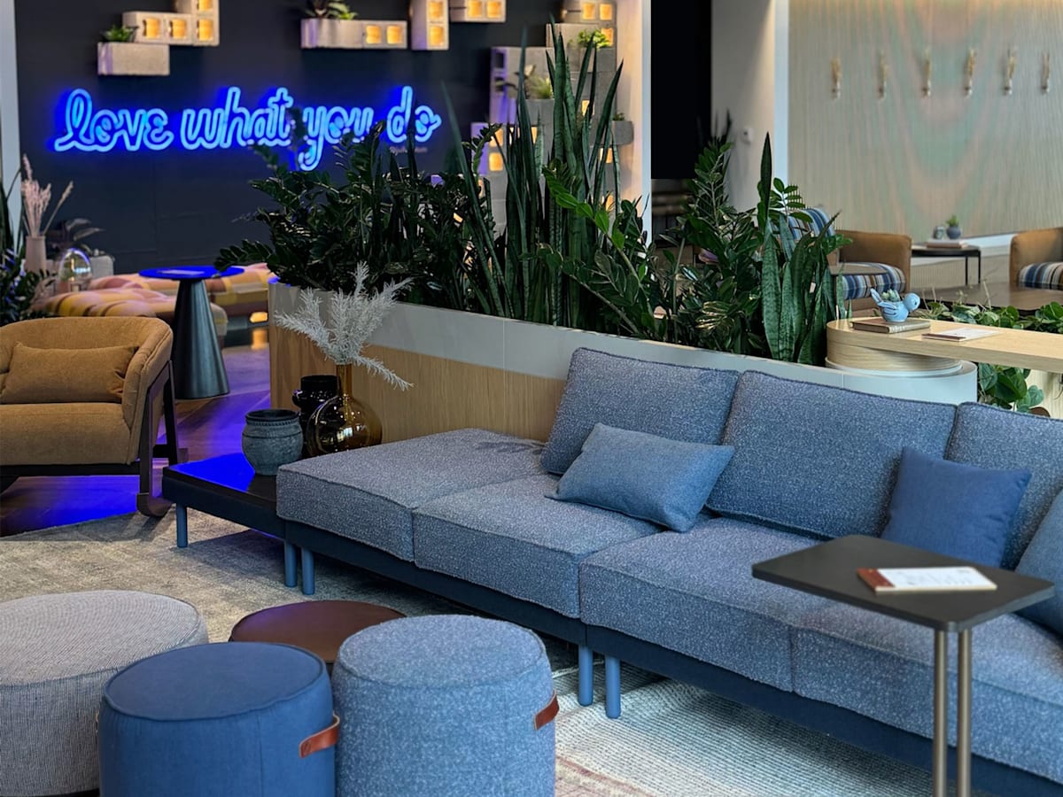 JSI_Chicago_Showroom_HospitalityHub_01