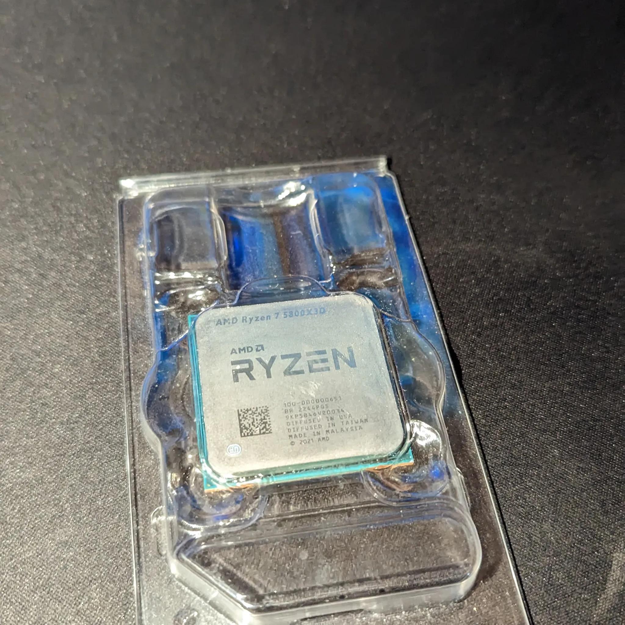 Ryzen7 5800X3D 箱無し 訳あり AMD Ryzen 7 5800XT W/Wraith Prism Cooler BOX (8C/16T、3.8GHz