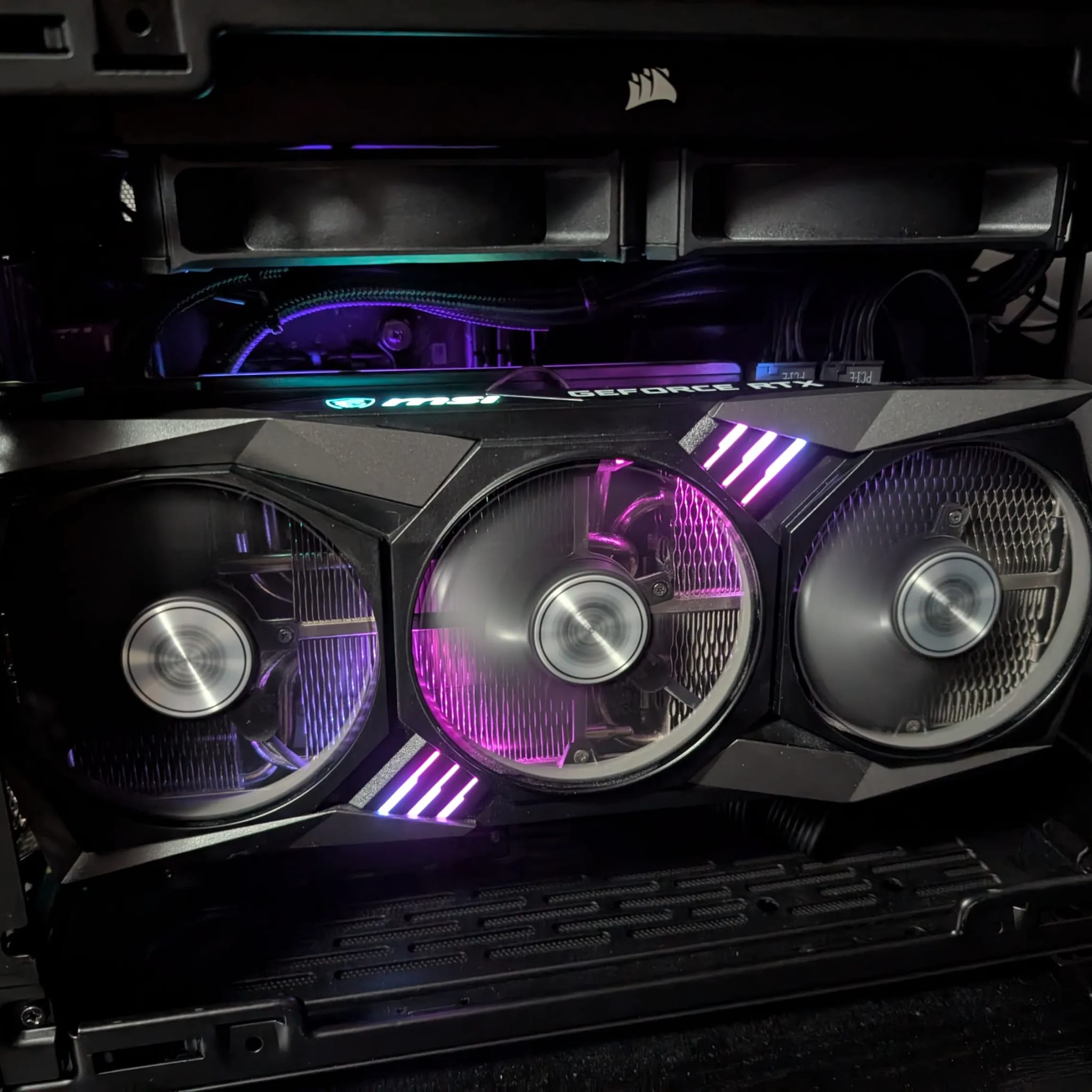 MSI GeForce RTX 3070 Gaming Z Trio | Jawa