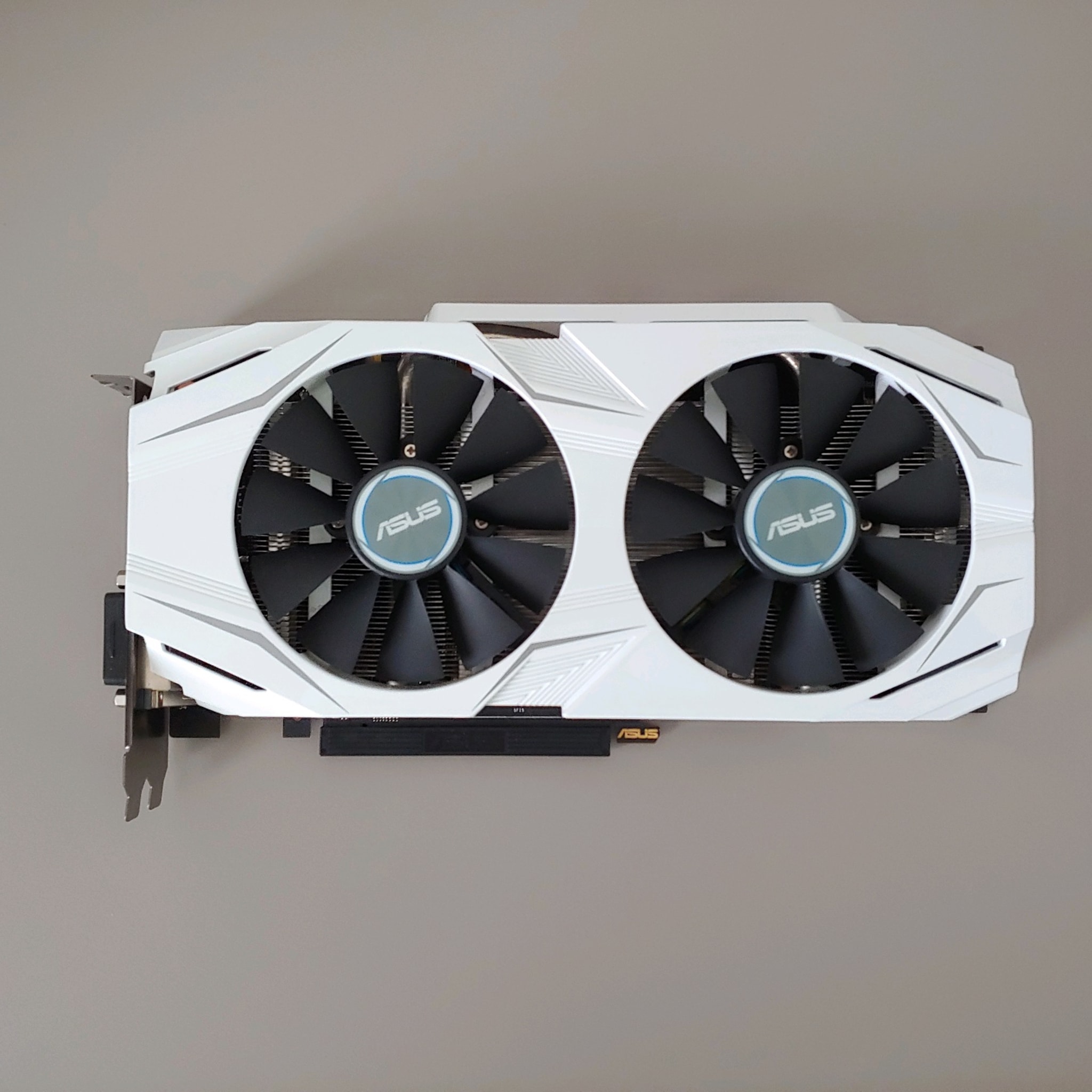 ASUS Dual GeForce GTX 1070 8GB GDDR5 White Edition | Tested