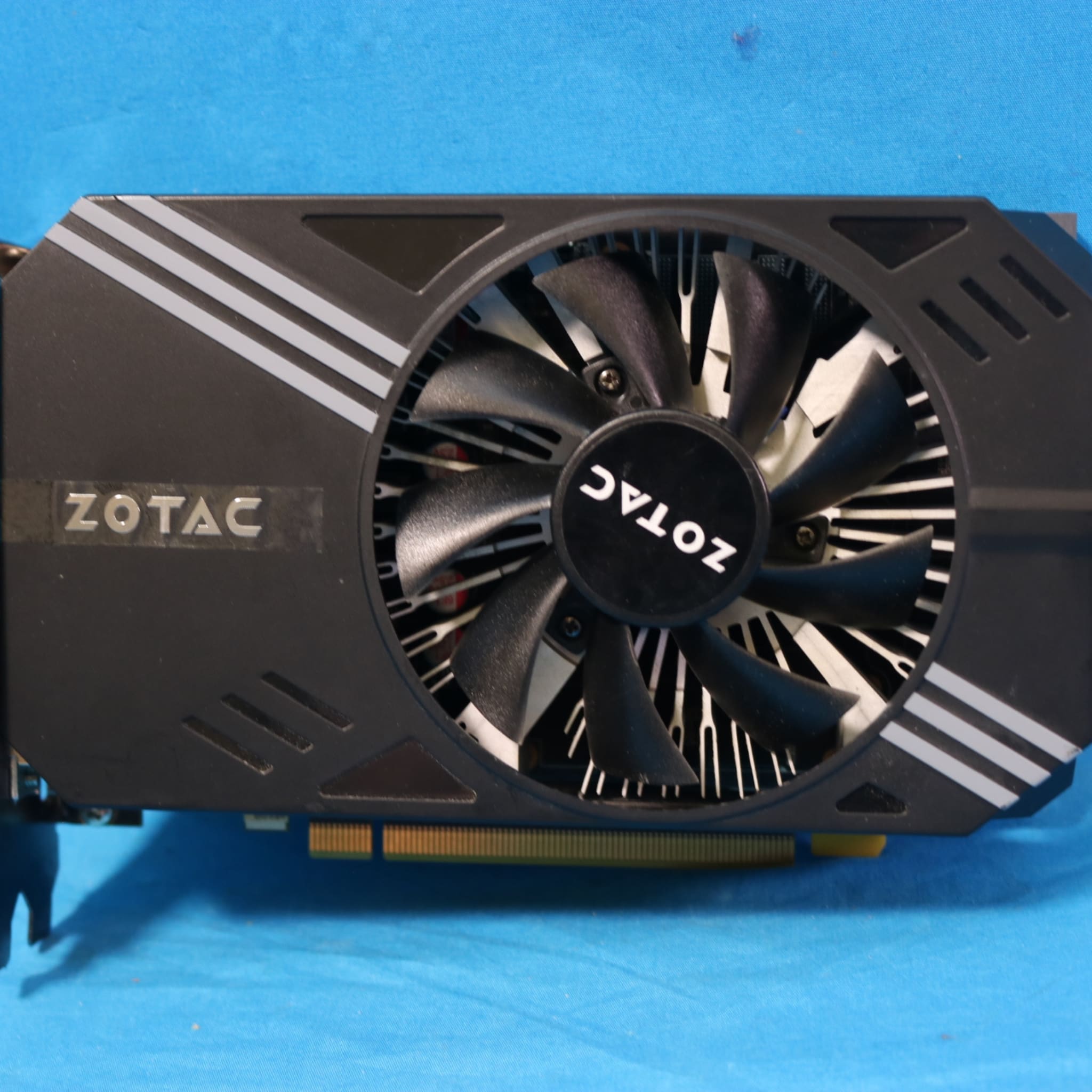 PCパーツ GTX1060 3gb  zotac Amazon.com: Zotac Zotac Gtx 1060 3GB Ddr5 Amp Edition (Zt