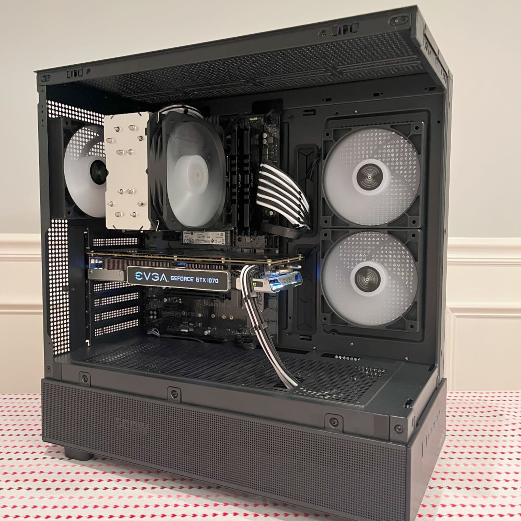 Gaming PC | Ryzen 5 3600 | GTX 1070 | | Jawa