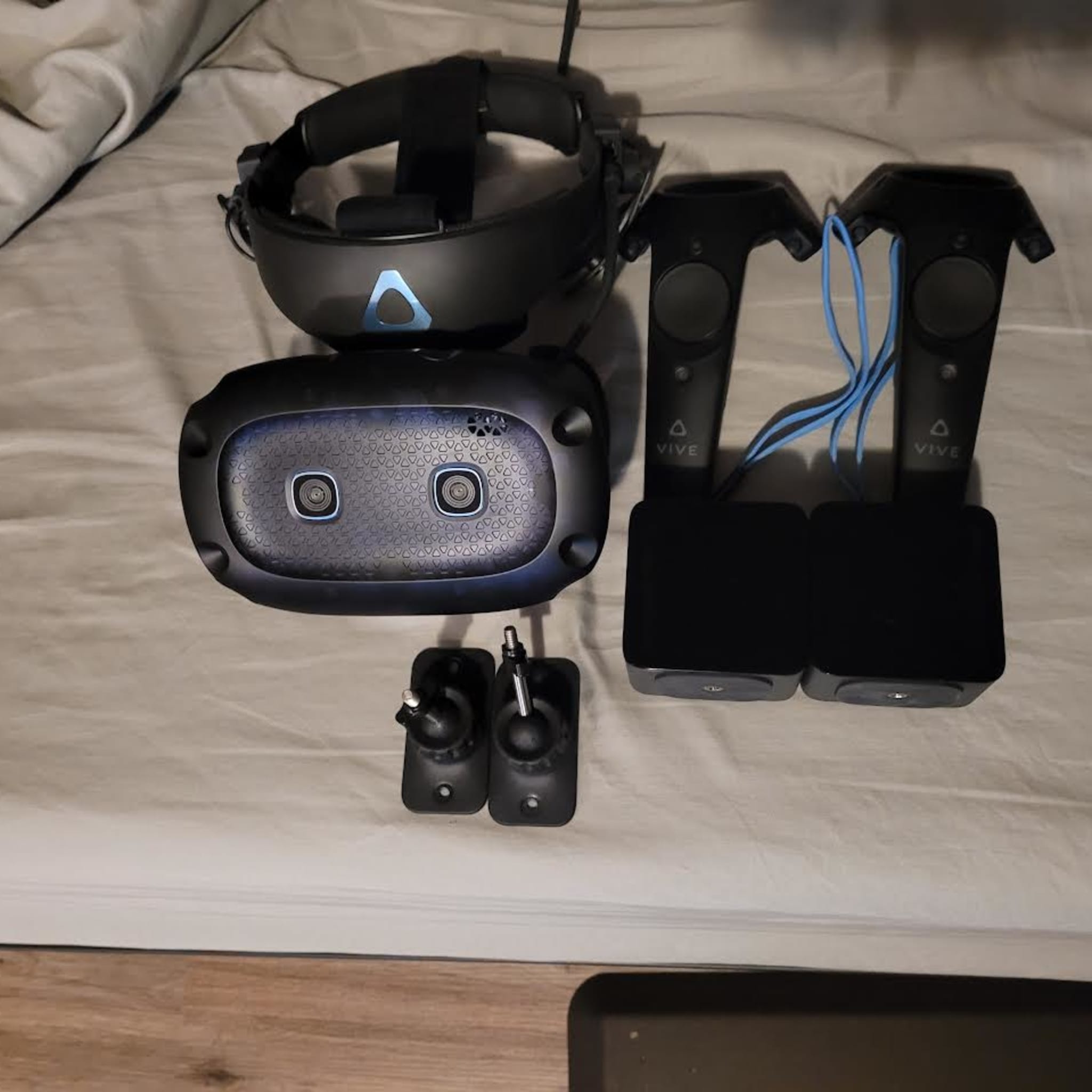その他 VIVE Cosmos Elite Amazon.com: HTC Vive Cosmos Elite Virtual Reality System