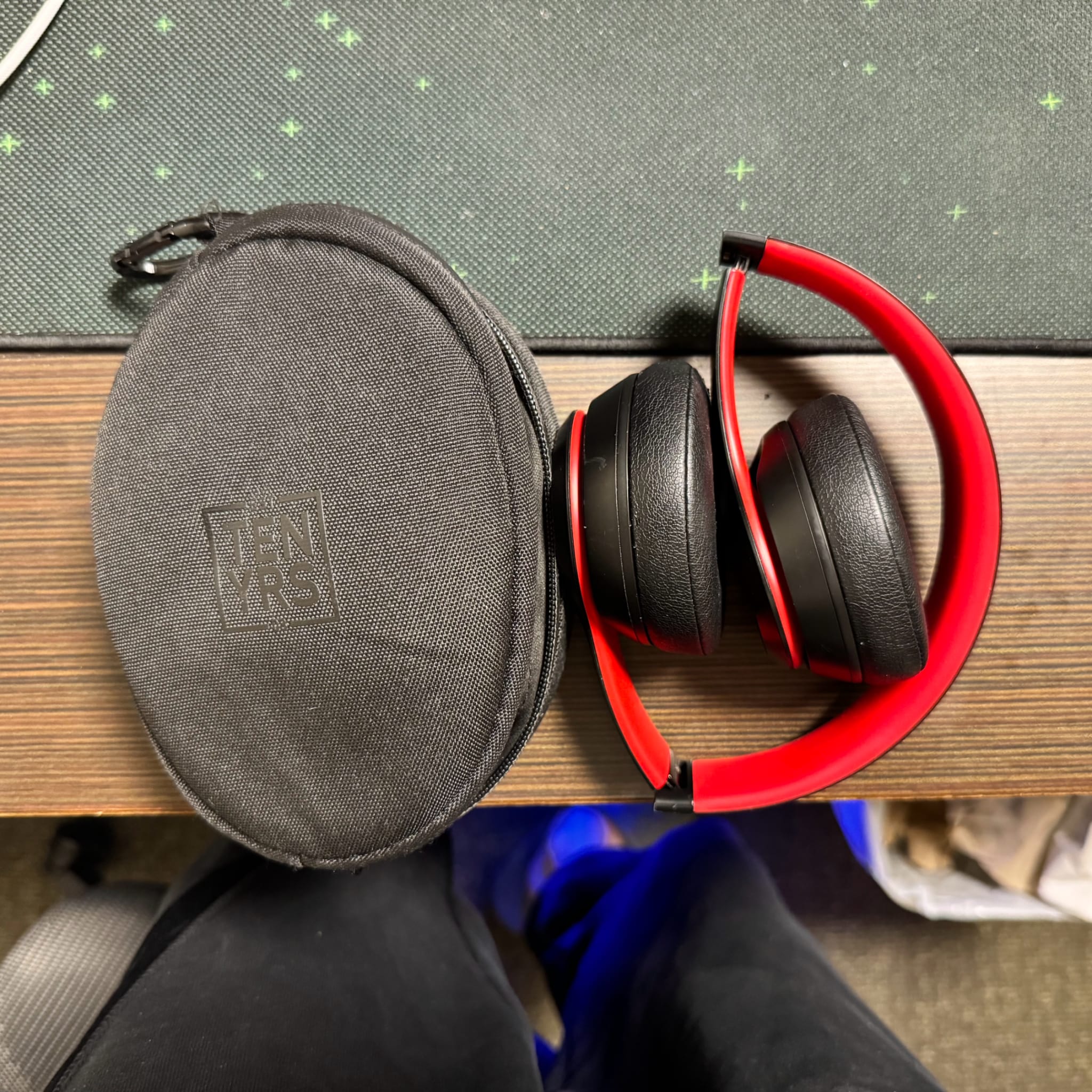 beats solo3 wireless ブラック/レッド Amazon.com: Beats Solo3 Wireless On-Ear Headphones - The