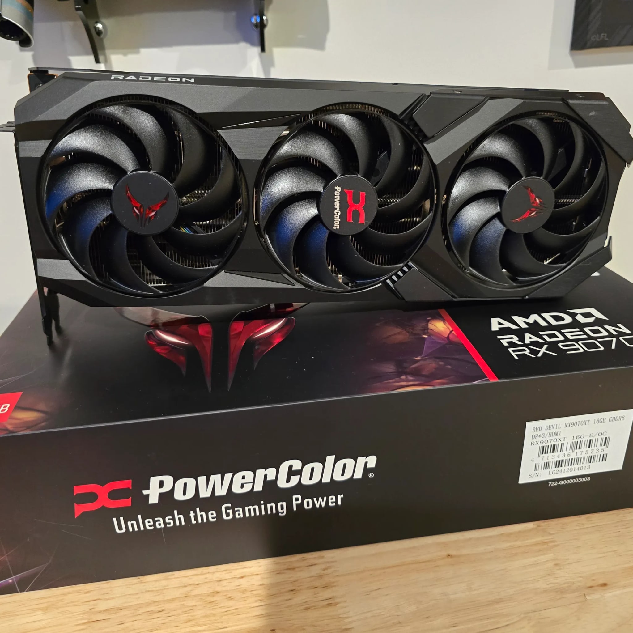 グラフィックボード・グラボ・ビデオカード Red Devil Radeon RX9070XT RX9070XT 16G-E/OC/LIMITED | RX9070XT 16G-E/OC/LIMITED