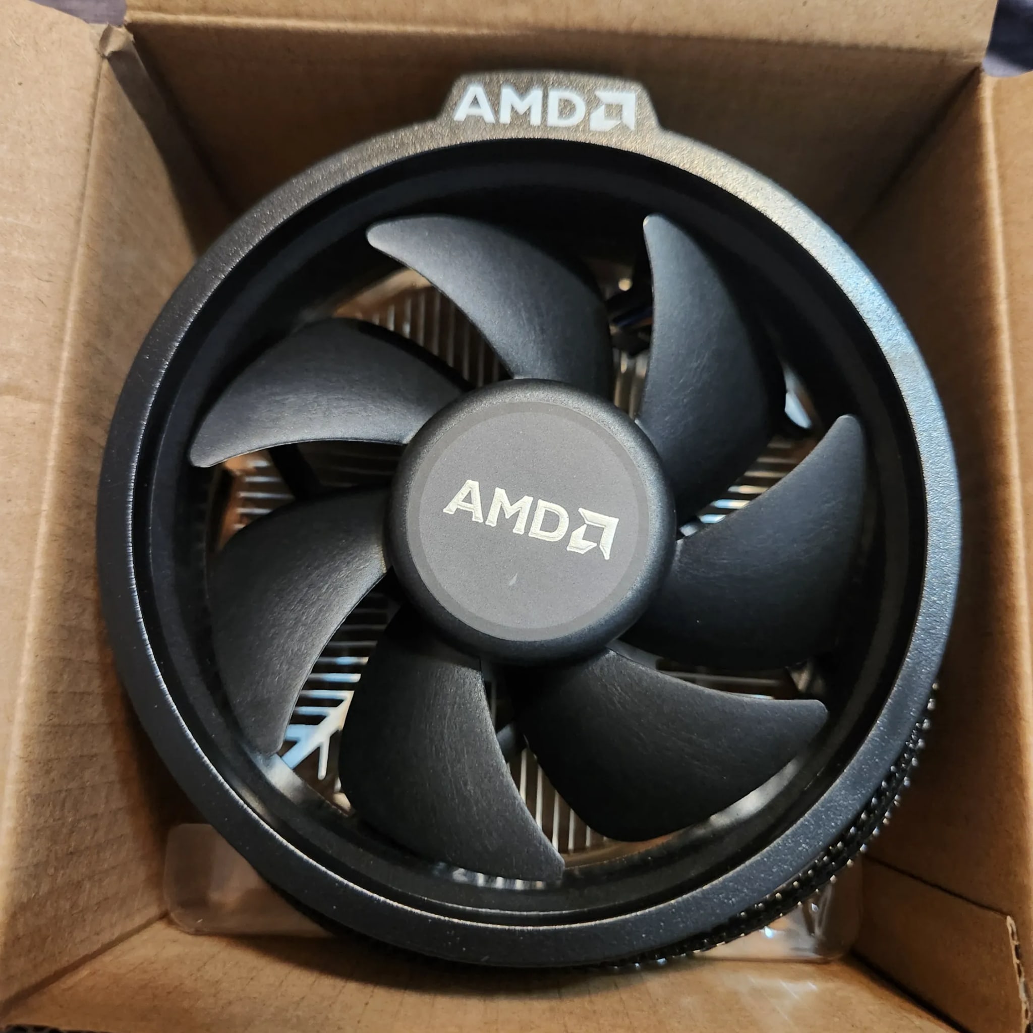グラフィックボード・グラボ・ビデオカード AMD Ryzen 5 5500 Wraith Stealth Cooler Amazon.com: AMD Ryzen 5 5500 6-Core, 12-Thread Unlocked