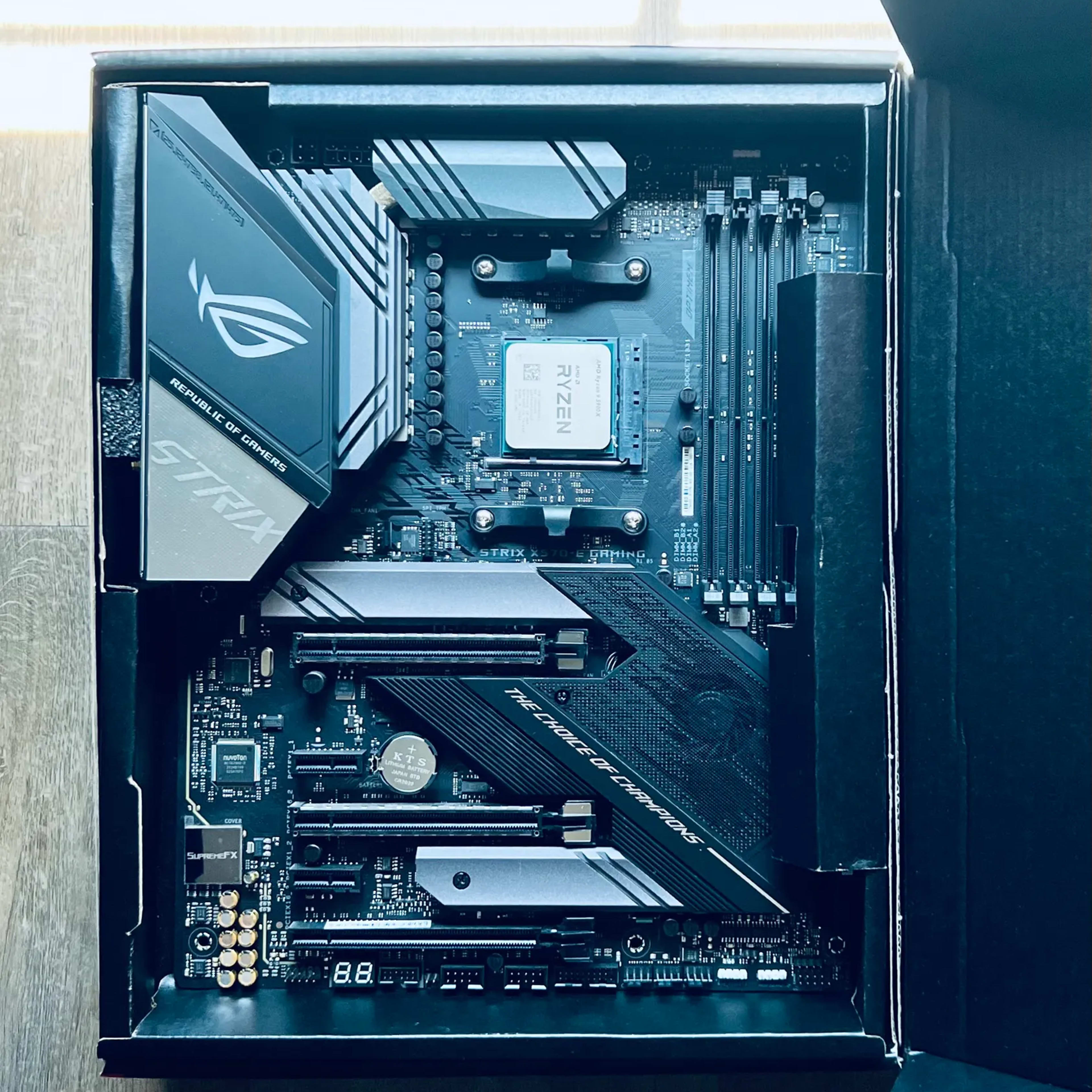 AMD Ryzen 9 5900X CPU with ASUS ROG Strix X570-E Gaming AMD Ryzen 9 5900X CPU with ASUS ROG Strix X570-E Gaming