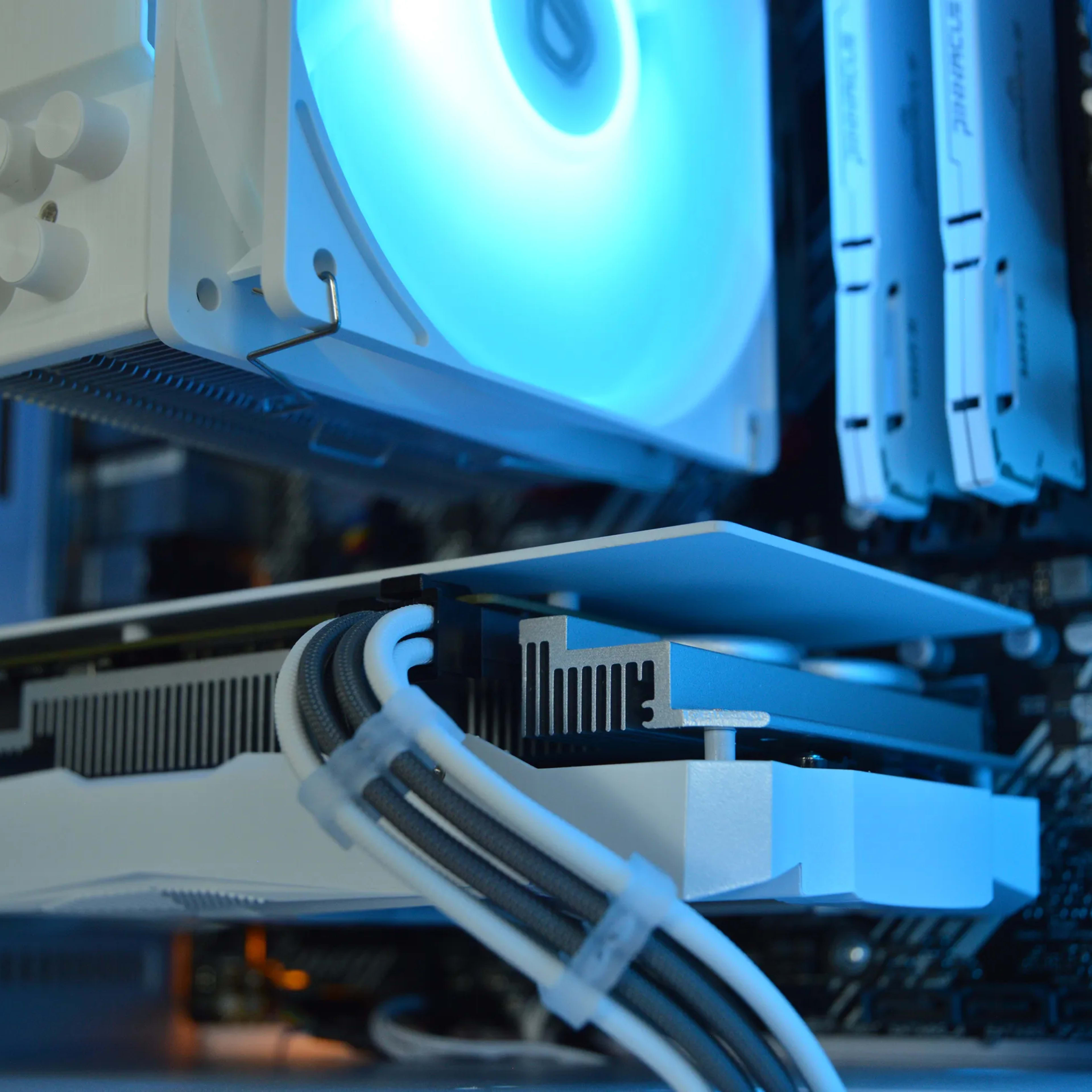 ⚪❄️ | RTX 2060 SUPER 8GB | RYZEN 5 5500 | 16GB DDR4 RAM ⚪❄️ | RTX 2060 SUPER 8GB | RYZEN 5 5500 | 16GB DDR4 RAM