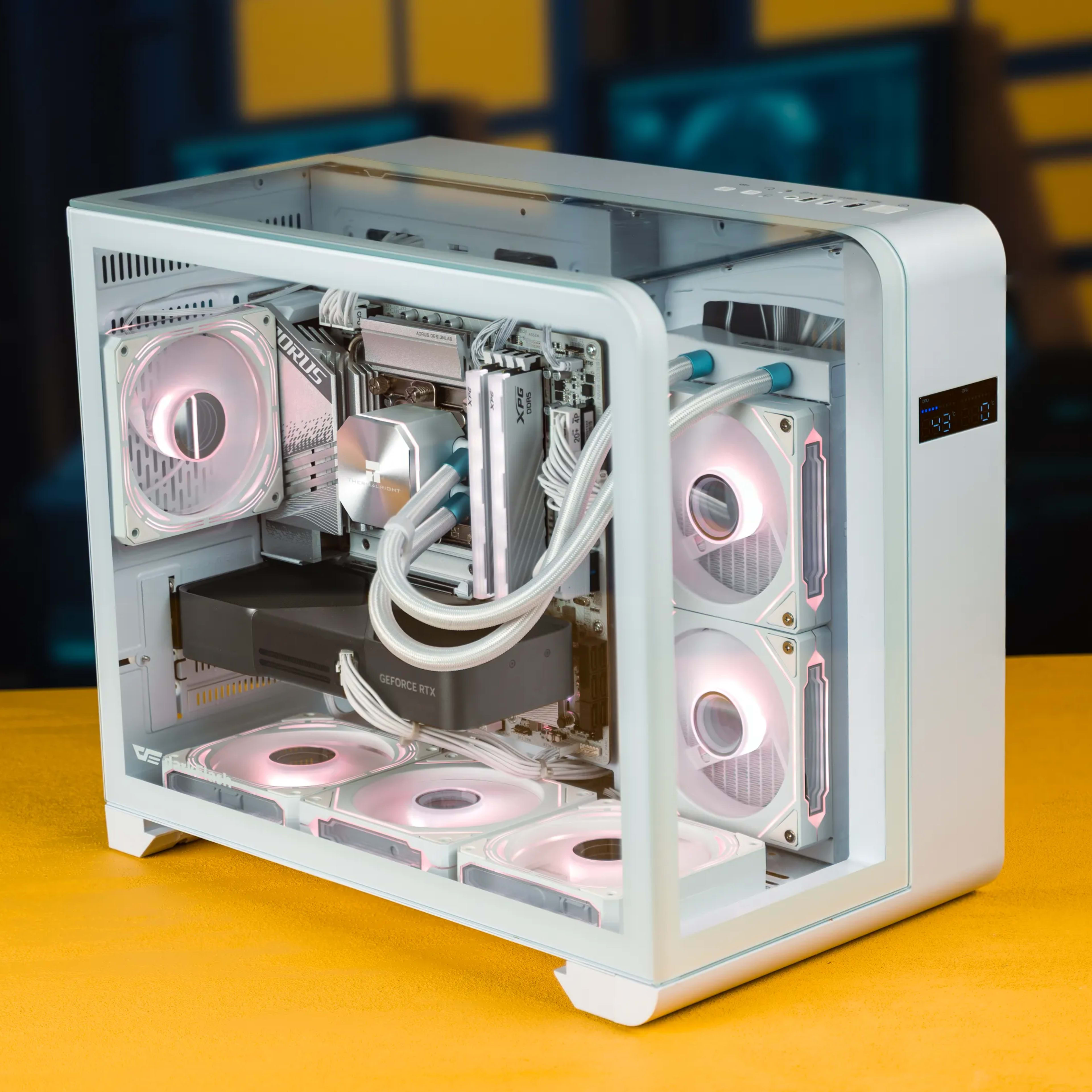 Lucanyz V.1” RTX 5070 i7 13700F 32GB DDR5 Windows 11 2TB 4K Lucanyz V.1” RTX 5070 i7 13700F 32GB DDR5 Windows 11 2TB 4K