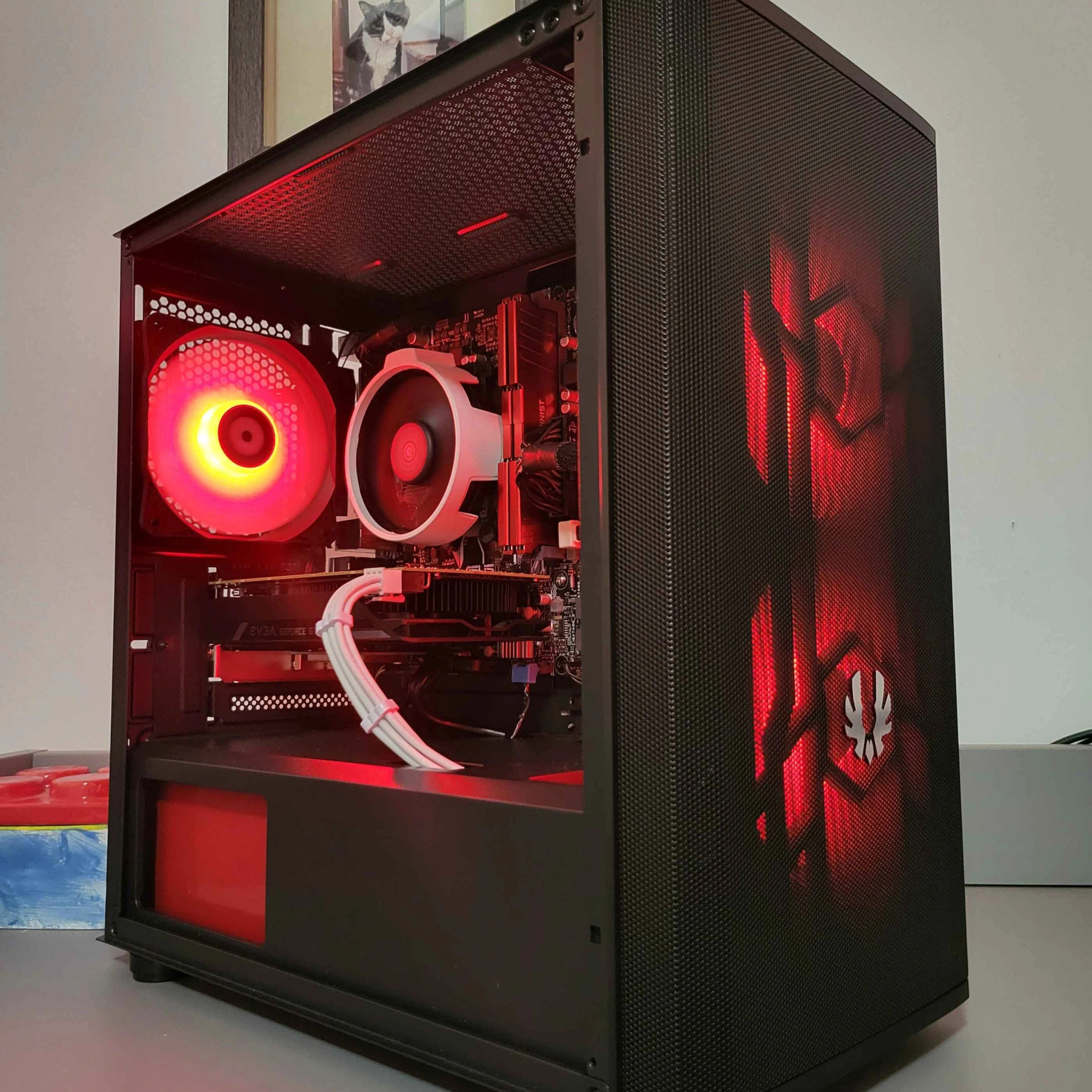 Red, White and Black E-Sports Machine! Ryzen 5*, GTX 1060 Red, White and Black E-Sports Machine! Ryzen 5*, GTX 1060