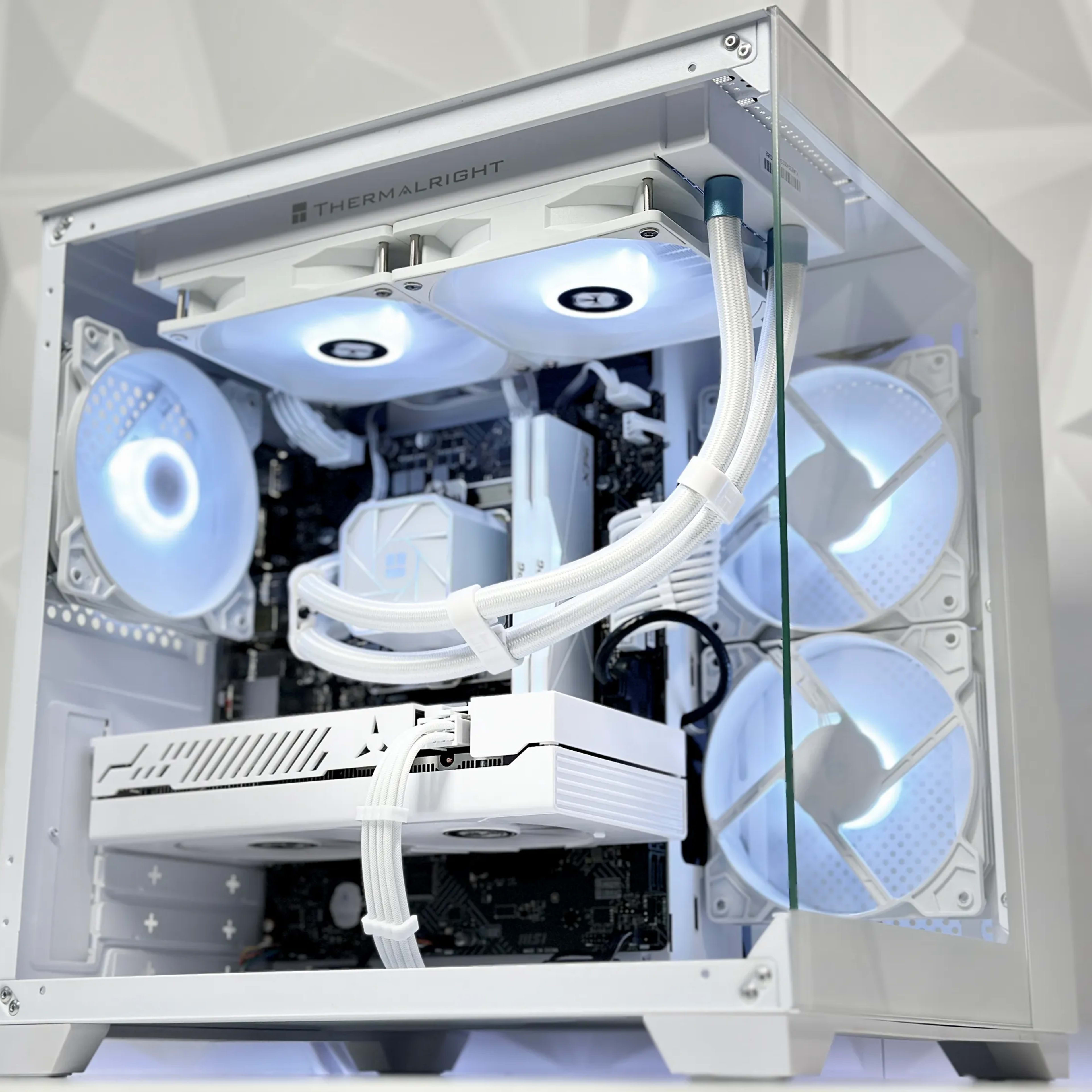 ❄️ · 🥶||Liquid Cooled Gaming PC❄️AMD RX 6600M 8GB❄️Intel 13100F❄️16GB DDR4❄️1TB NVME