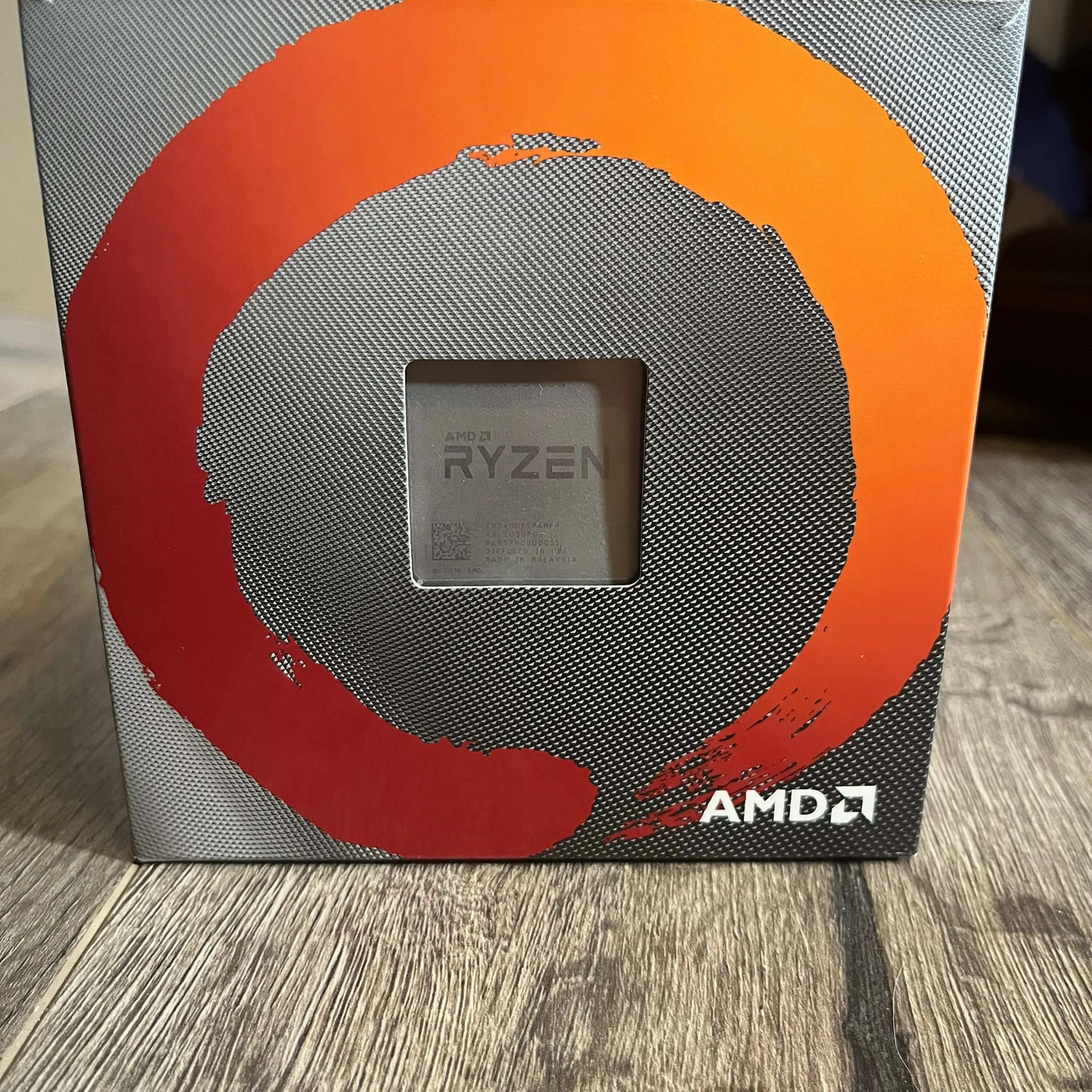 AMD Ryzen 5 3400G 4-Core 8 Thread Processor with CPU Cooler