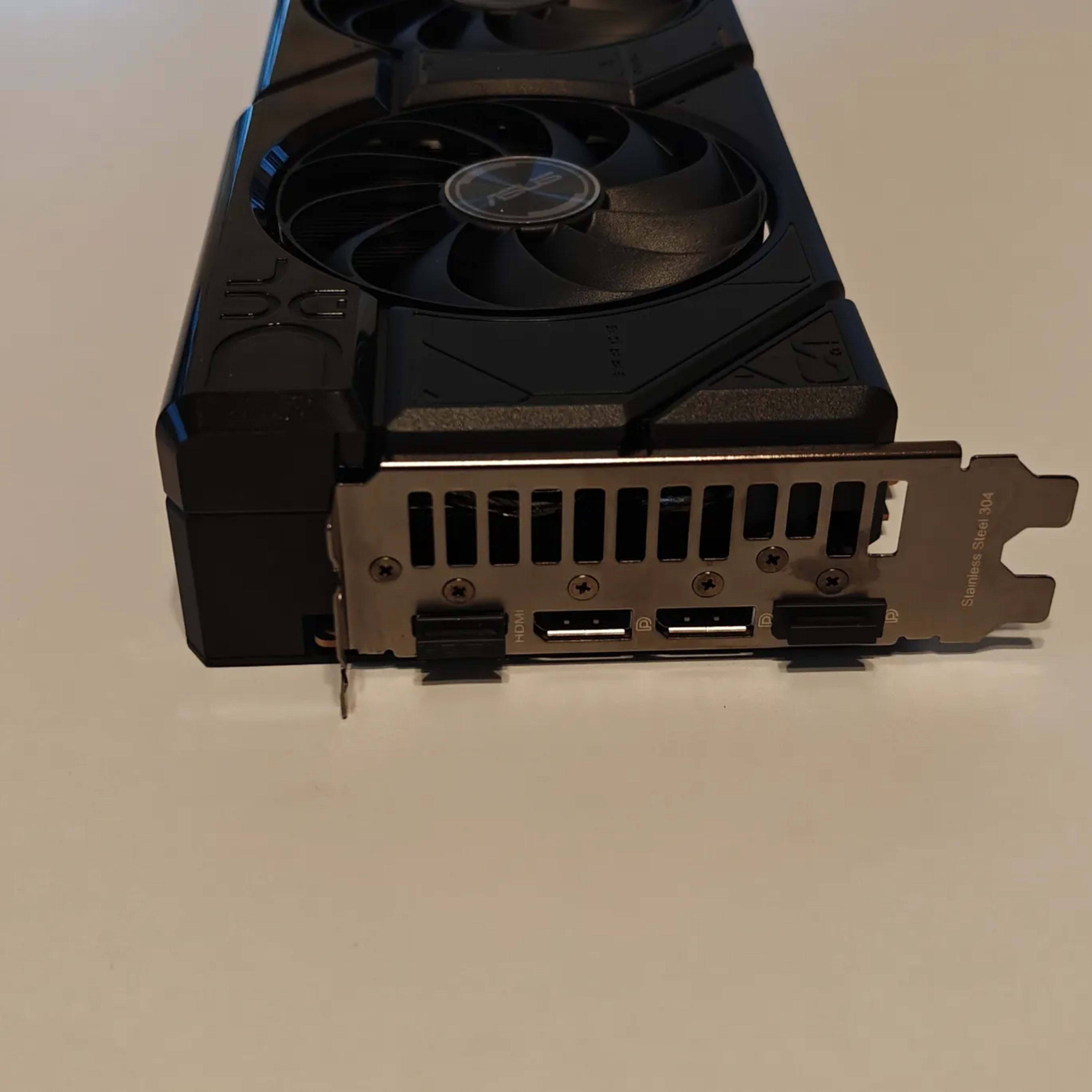 ASUS Dual Radeon RX 7800 XT OC Edition 16GB GDDR6 | Jawa ASUS Dual Radeon RX 7800 XT OC Edition 16GB GDDR6 | Jawa